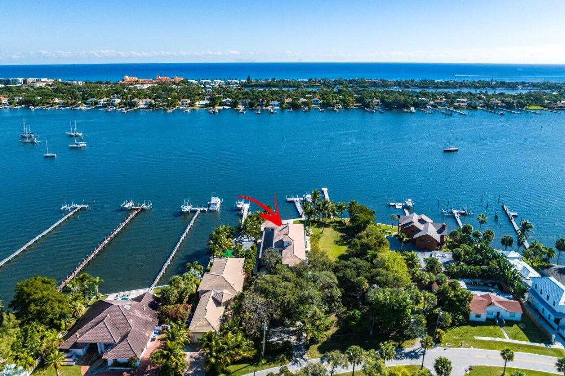 LAKESIDE POINT - Residential