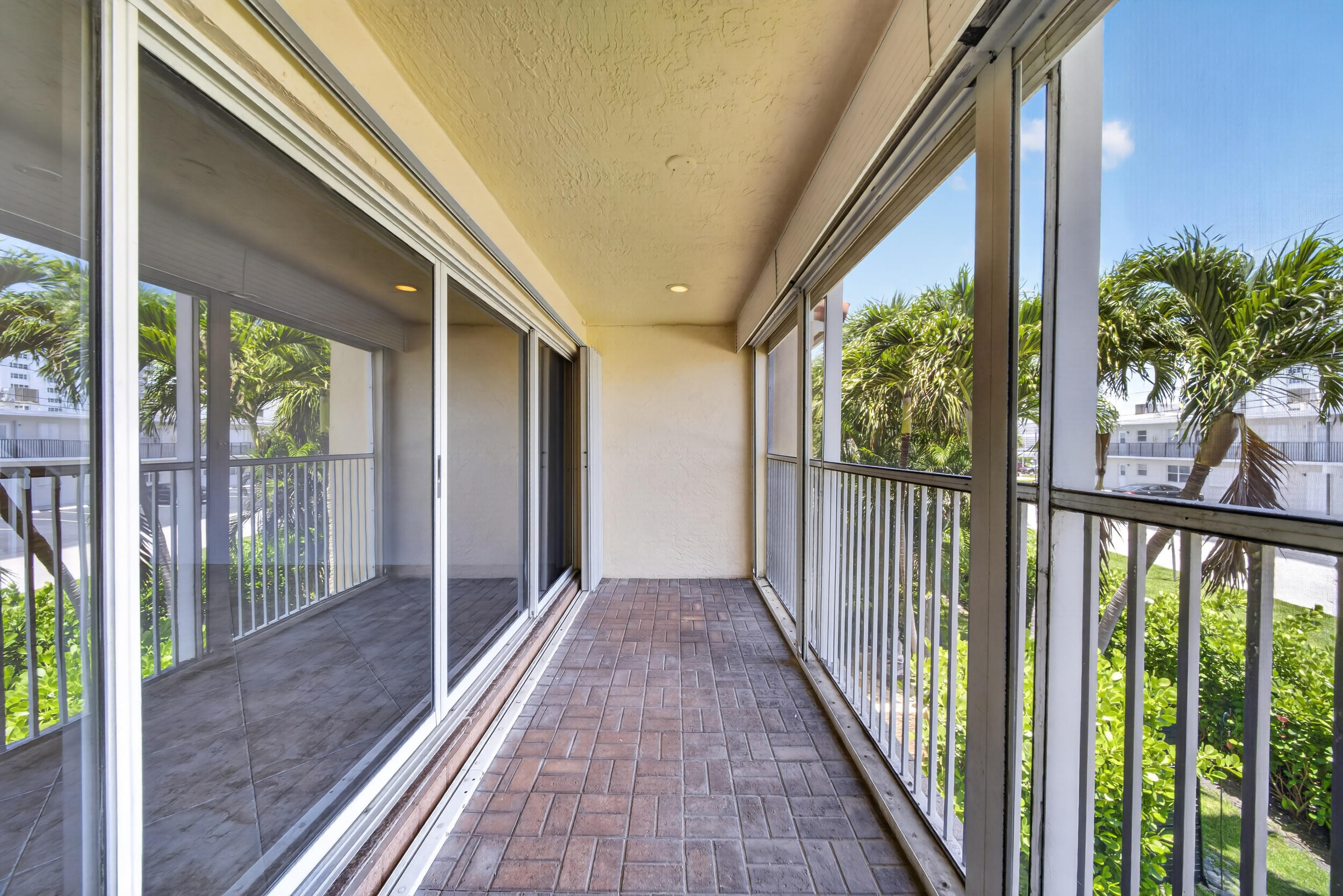 OCEAN VUE - Residential
