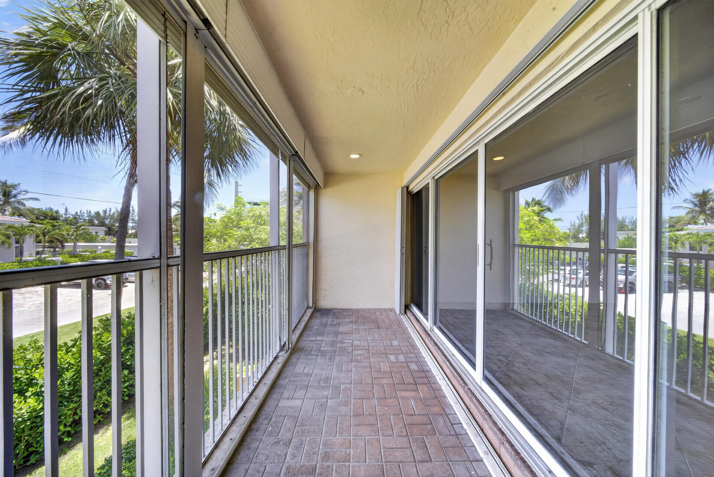 OCEAN VUE - Residential