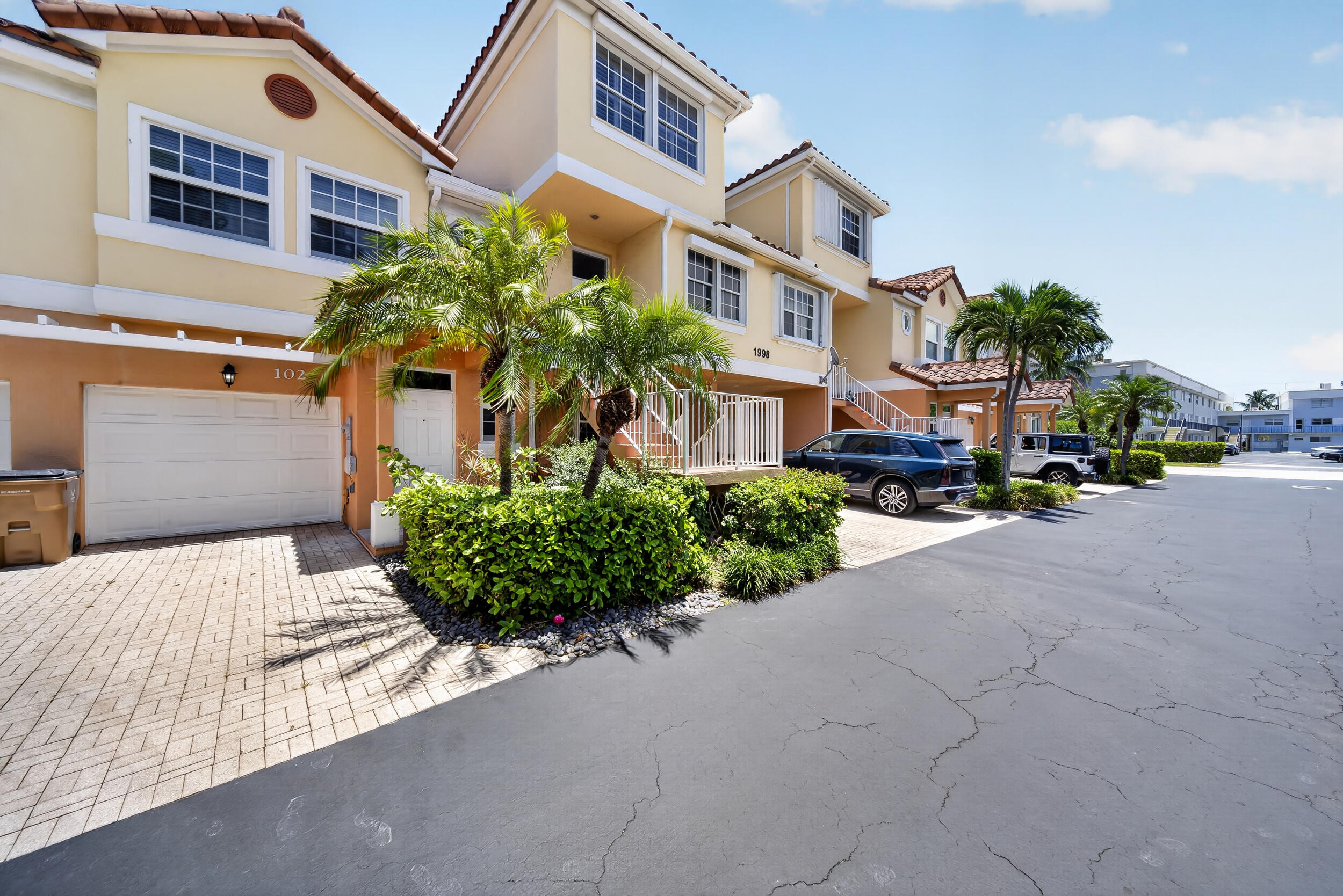 OCEAN VUE - Residential