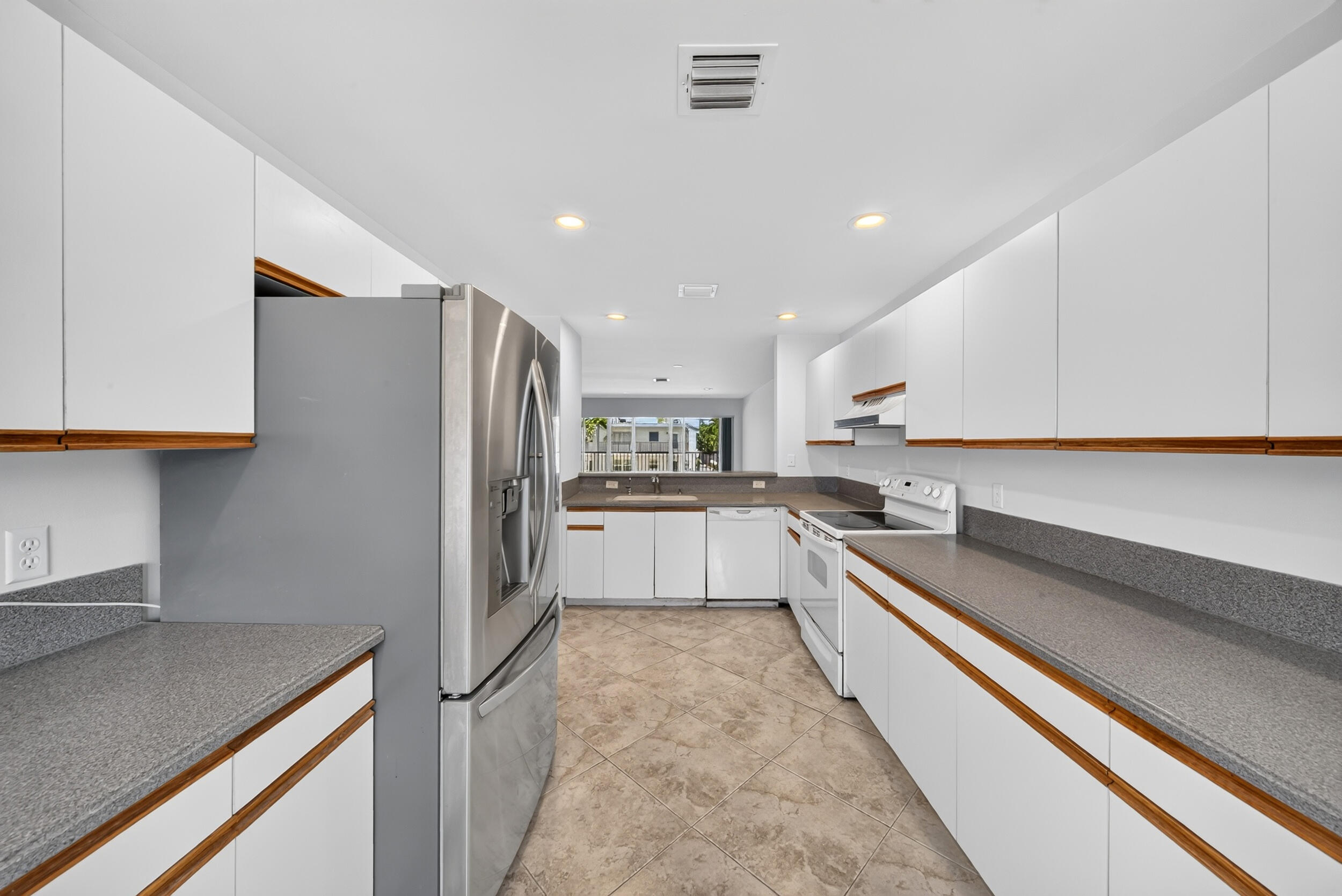 OCEAN VUE - Residential