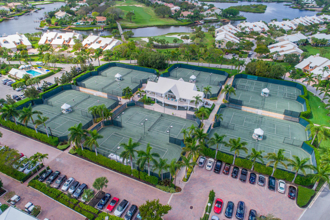 ADMIRALS COVE LOT 200 - Residential