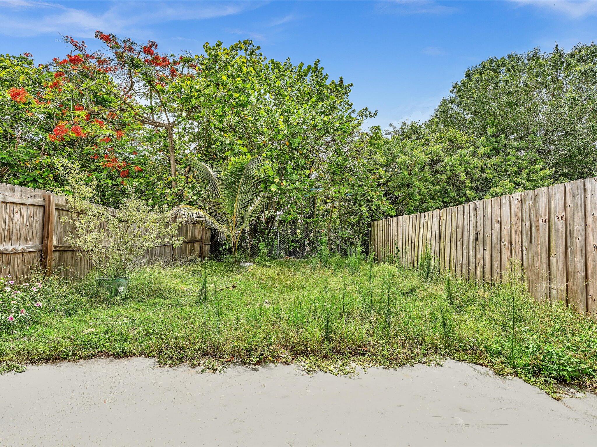 COCONUT CREEK 10TH SEC - Residential
