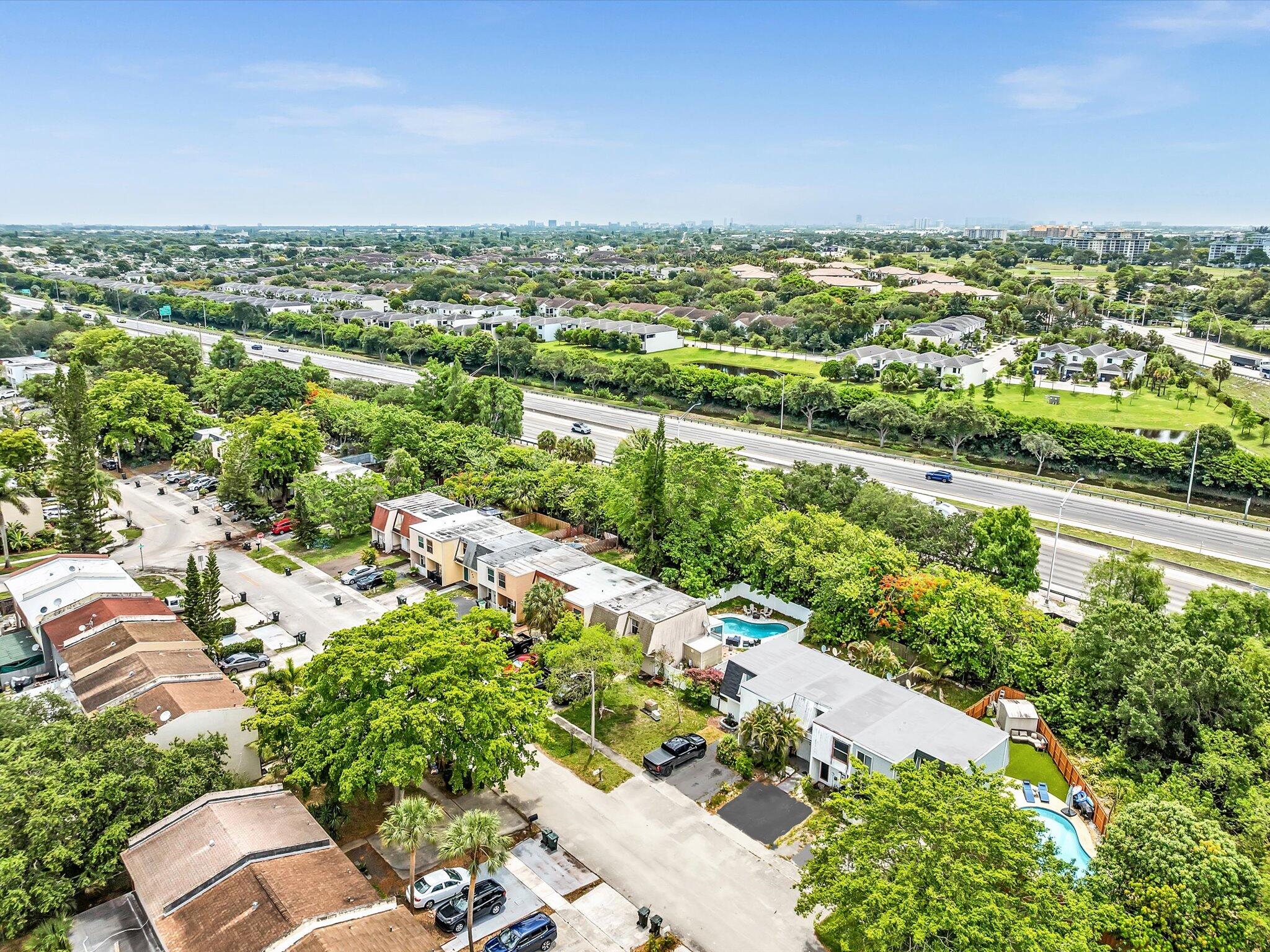 COCONUT CREEK 10TH SEC - Residential