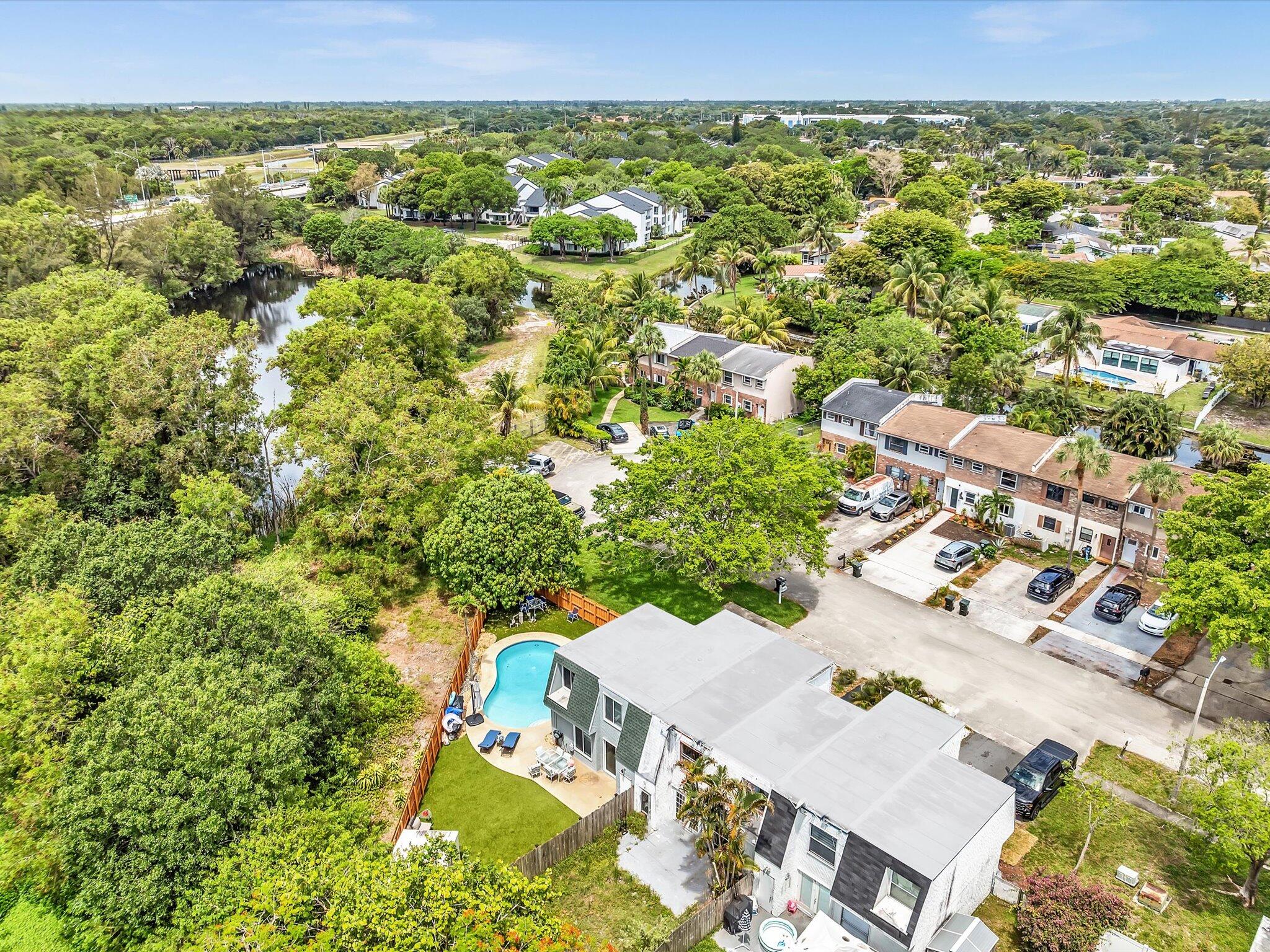COCONUT CREEK 10TH SEC - Residential