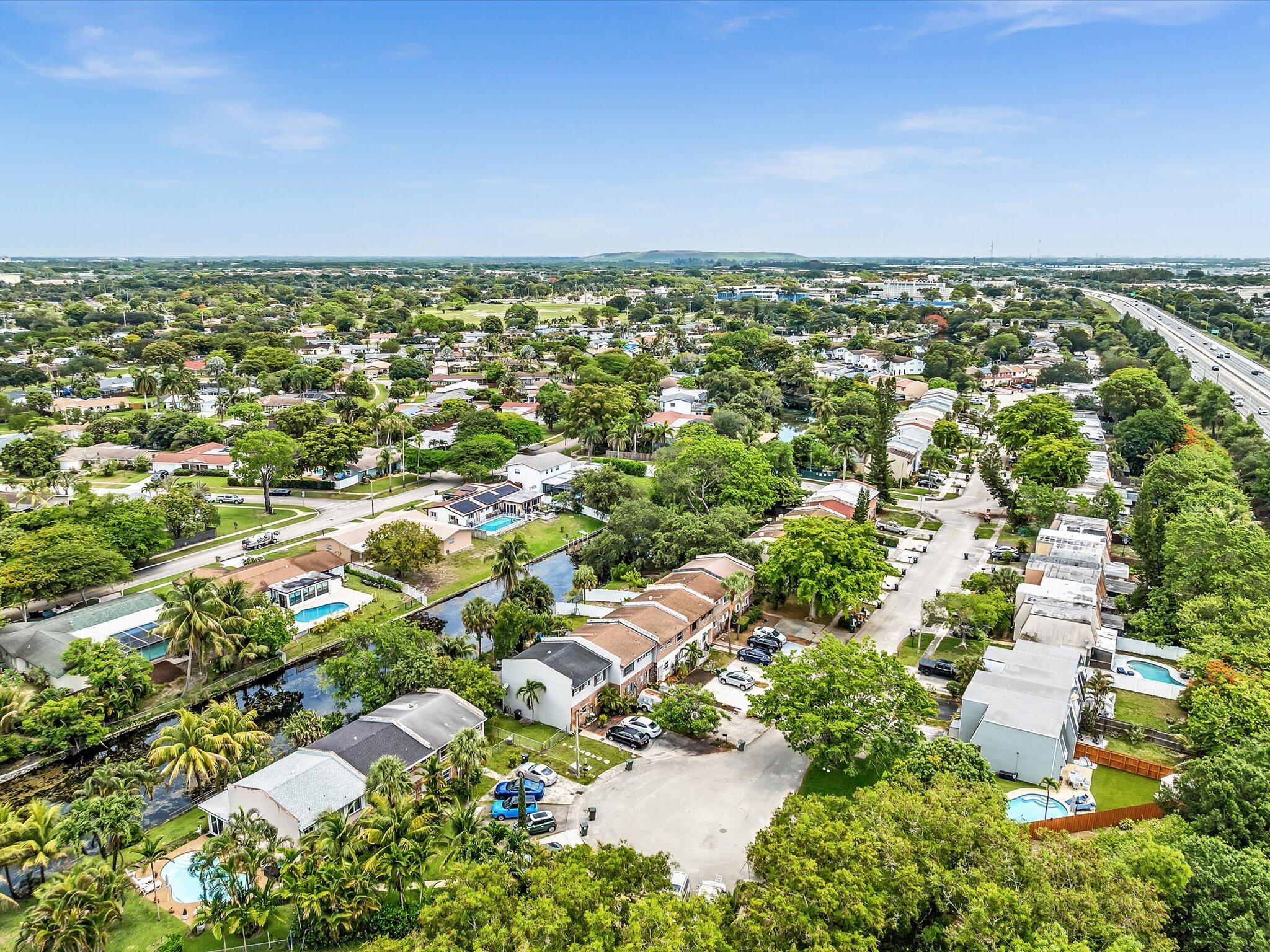 COCONUT CREEK 10TH SEC - Residential