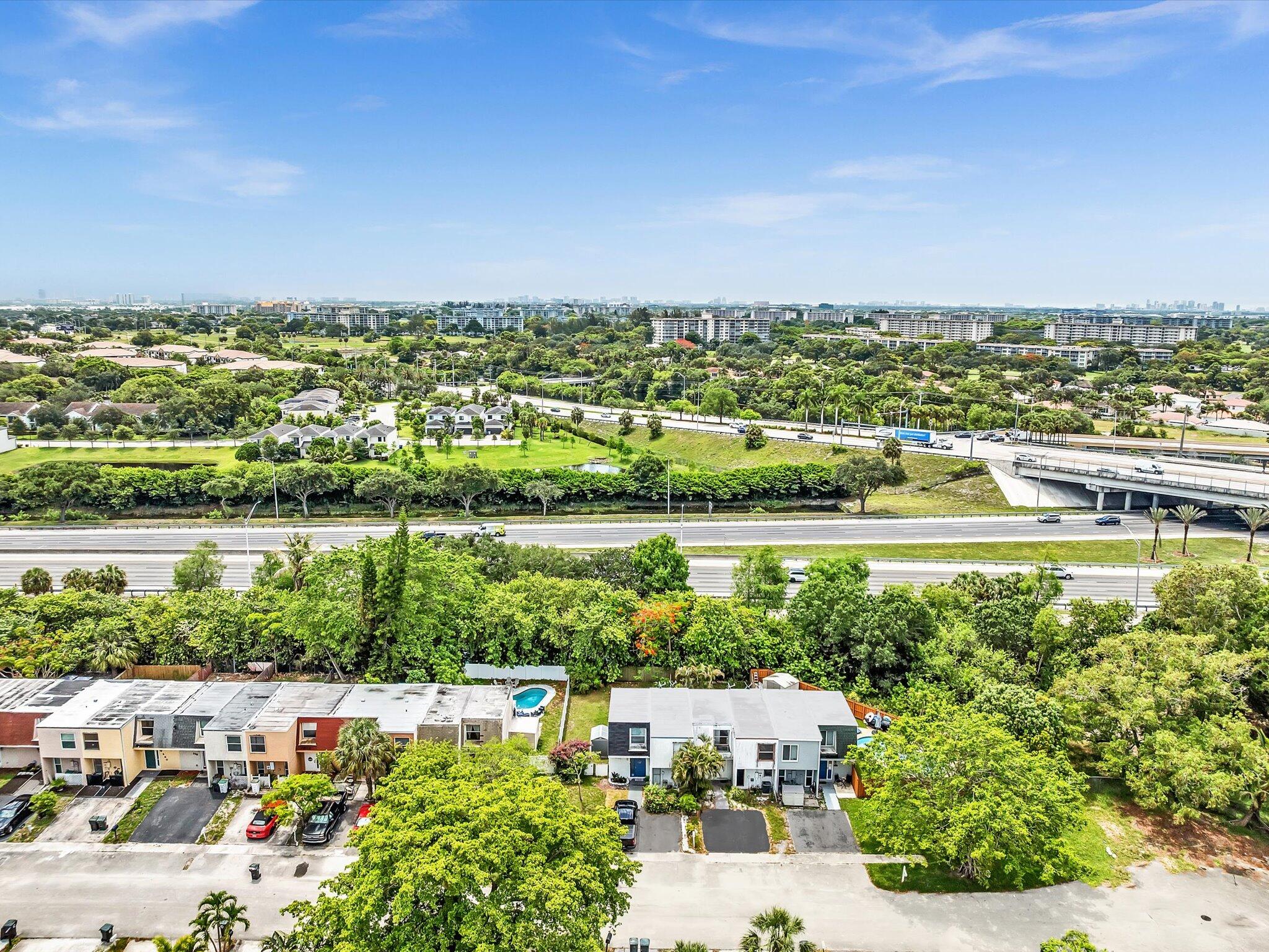 COCONUT CREEK 10TH SEC - Residential