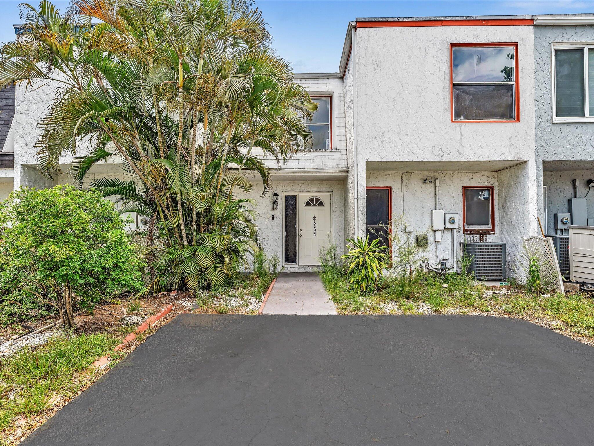 COCONUT CREEK 10TH SEC - Residential