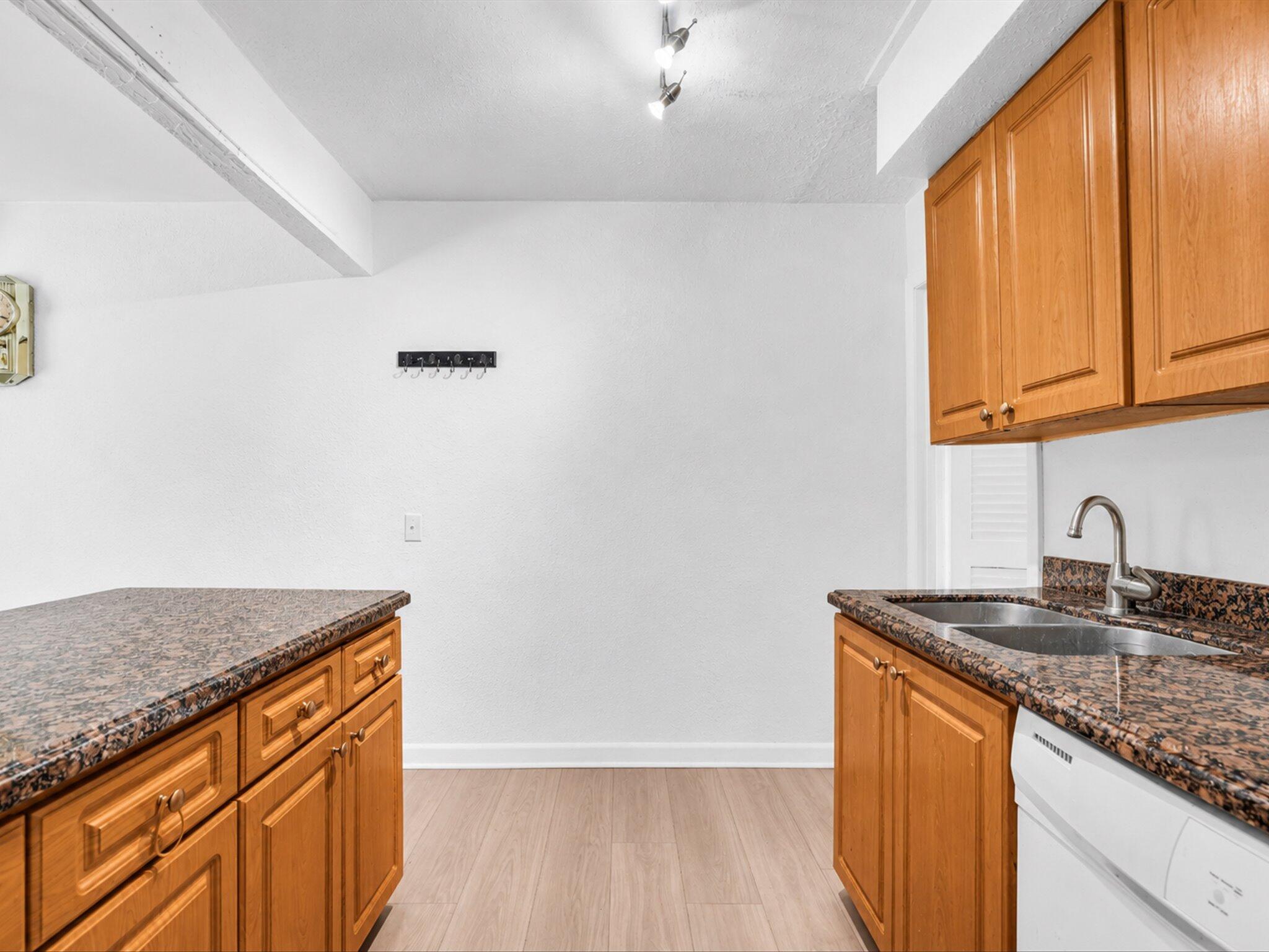 COCONUT CREEK 10TH SEC - Residential