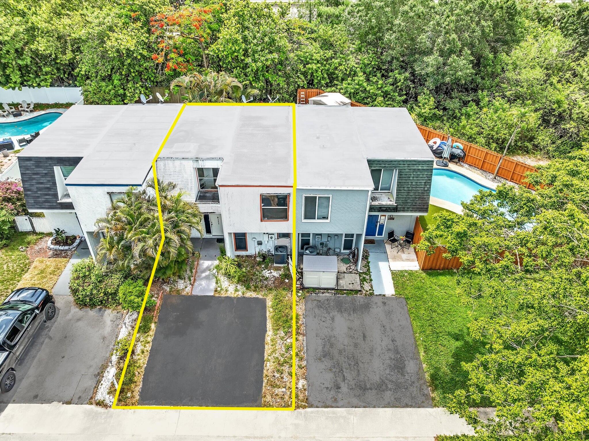COCONUT CREEK 10TH SEC - Residential