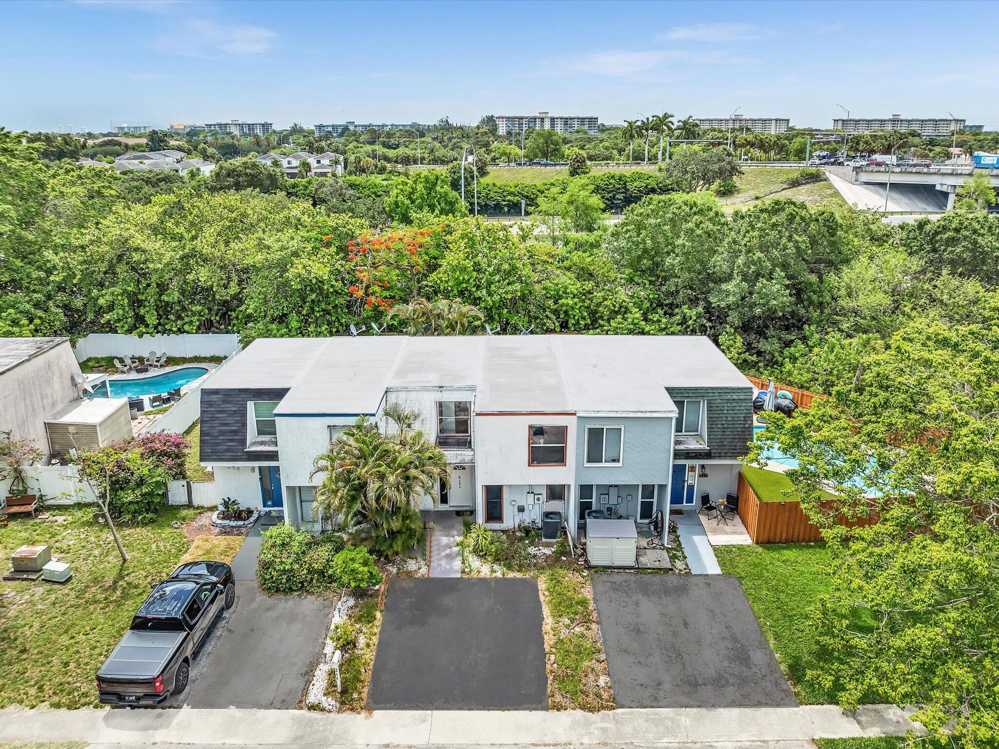 COCONUT CREEK 10TH SEC - Residential