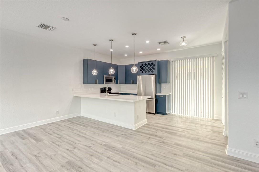 TOWN OF FORT LAUDERDALE B-40 - Residential Lease