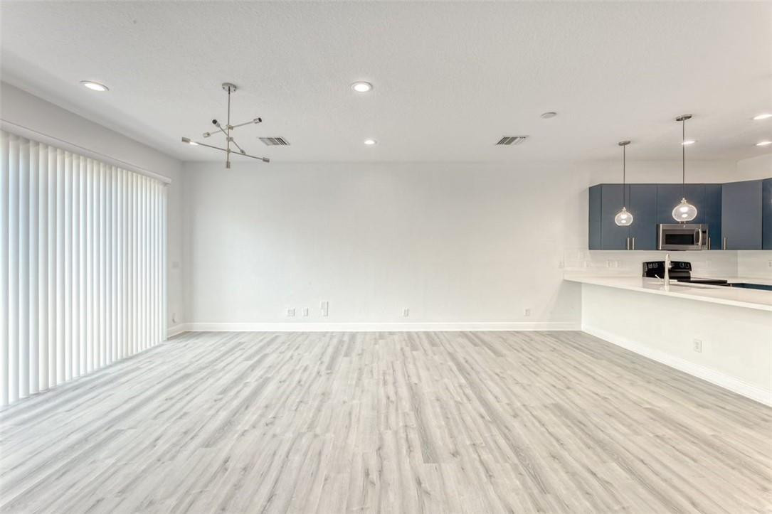 TOWN OF FORT LAUDERDALE B-40 - Residential Lease
