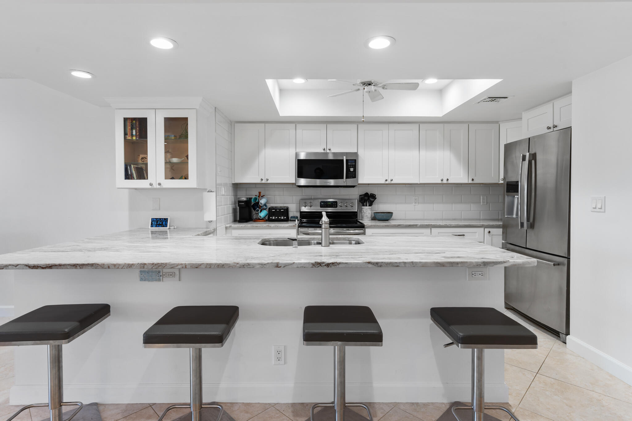 CORAL COVE BEACH SECTION 1 - Residential Lease