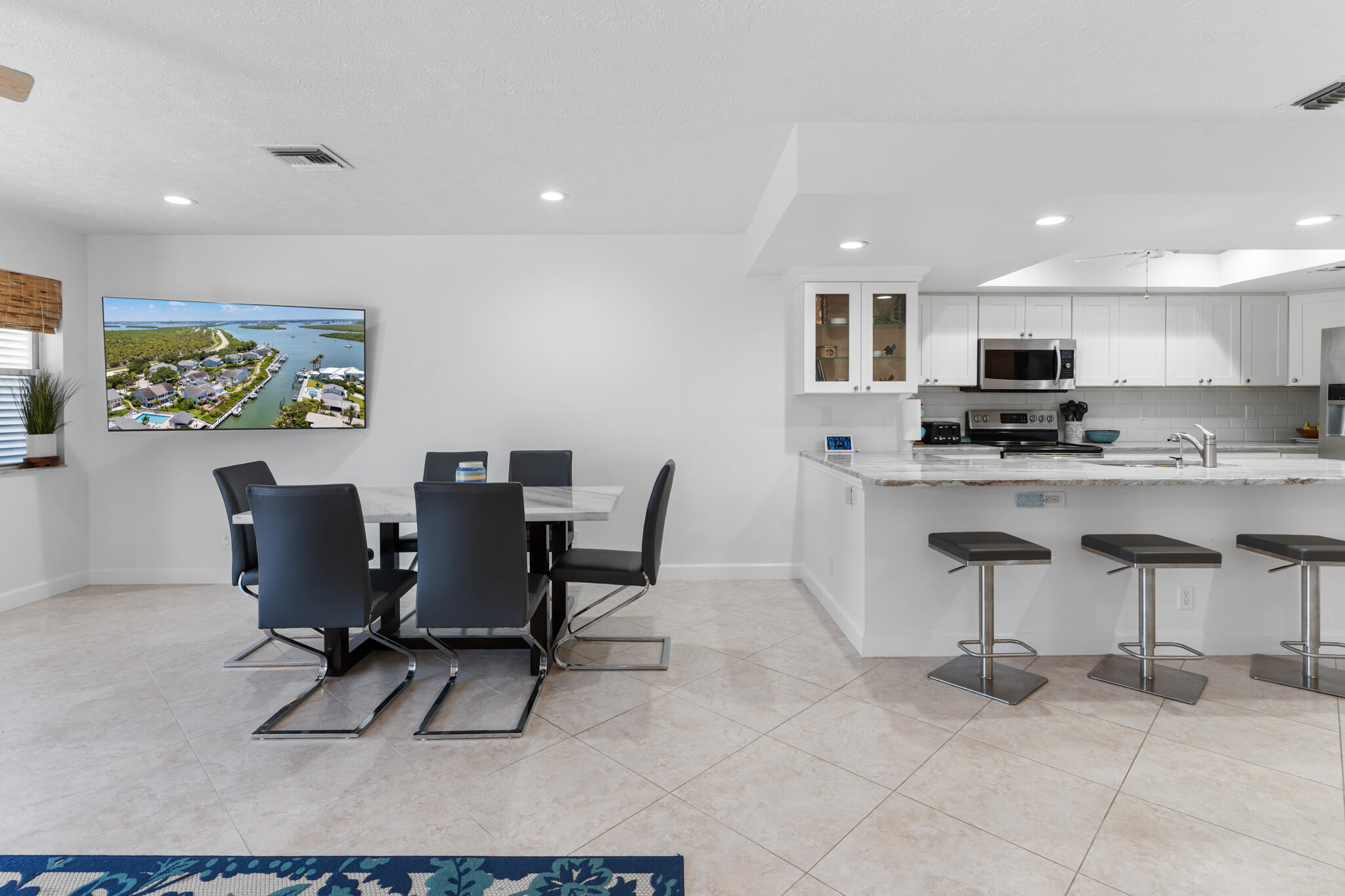 CORAL COVE BEACH SECTION 1 - Residential Lease