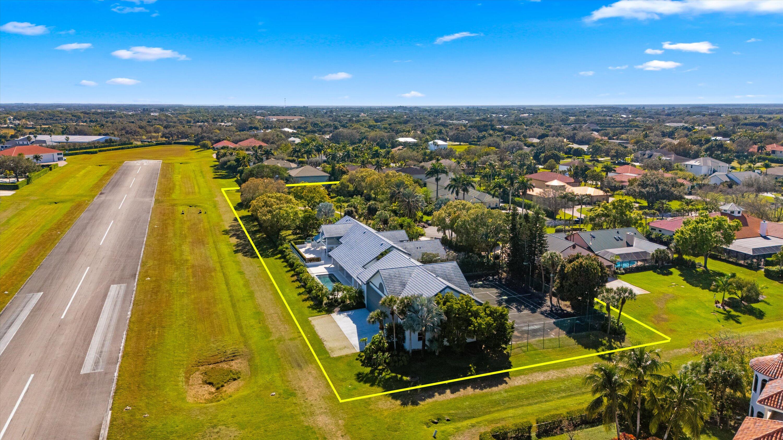 WELLINGTON AERO CLUB OF THE LANDINGS AT WELLINGTON - Residential