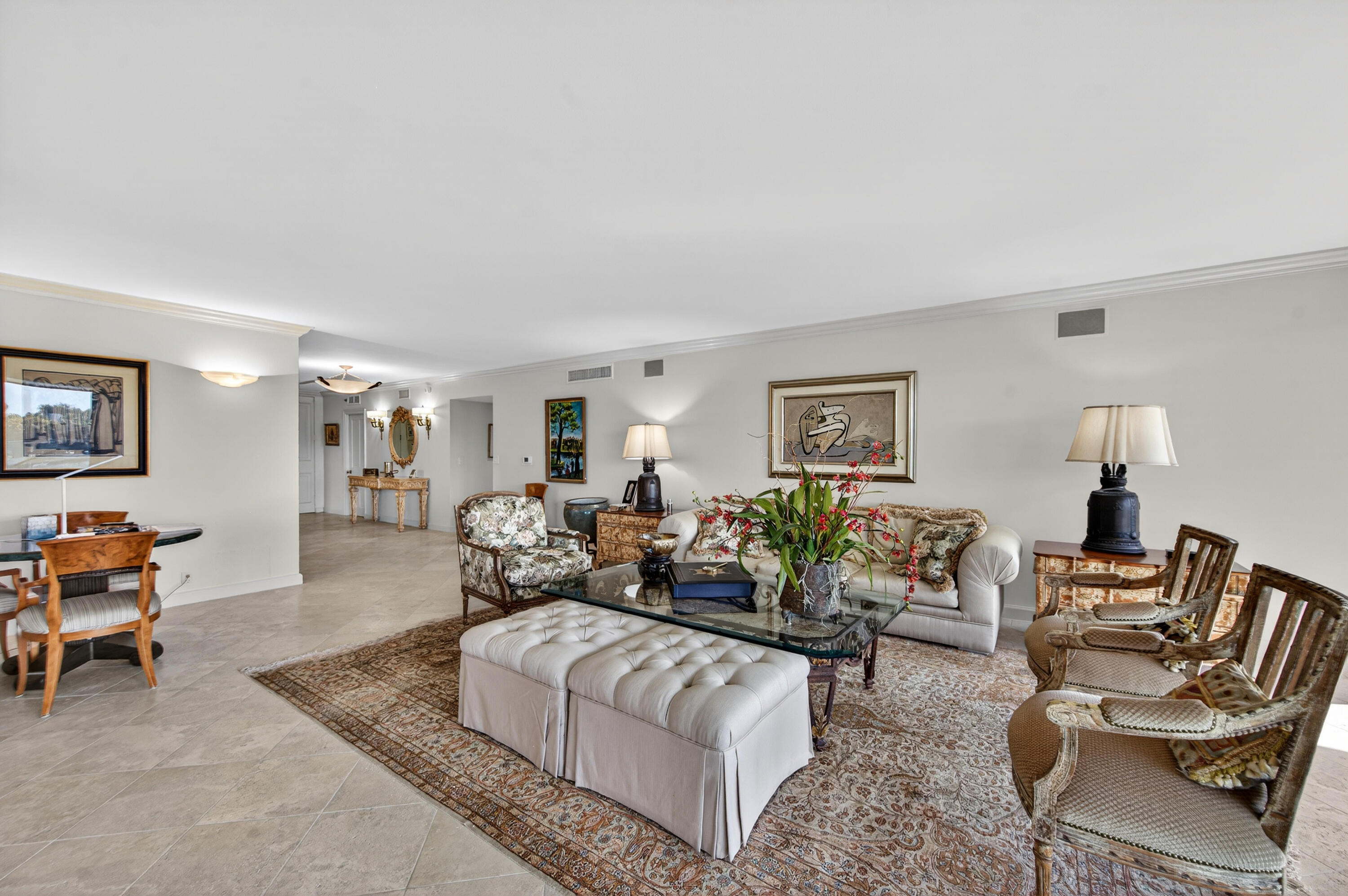 TOWERHOUSE CONDO - Residential