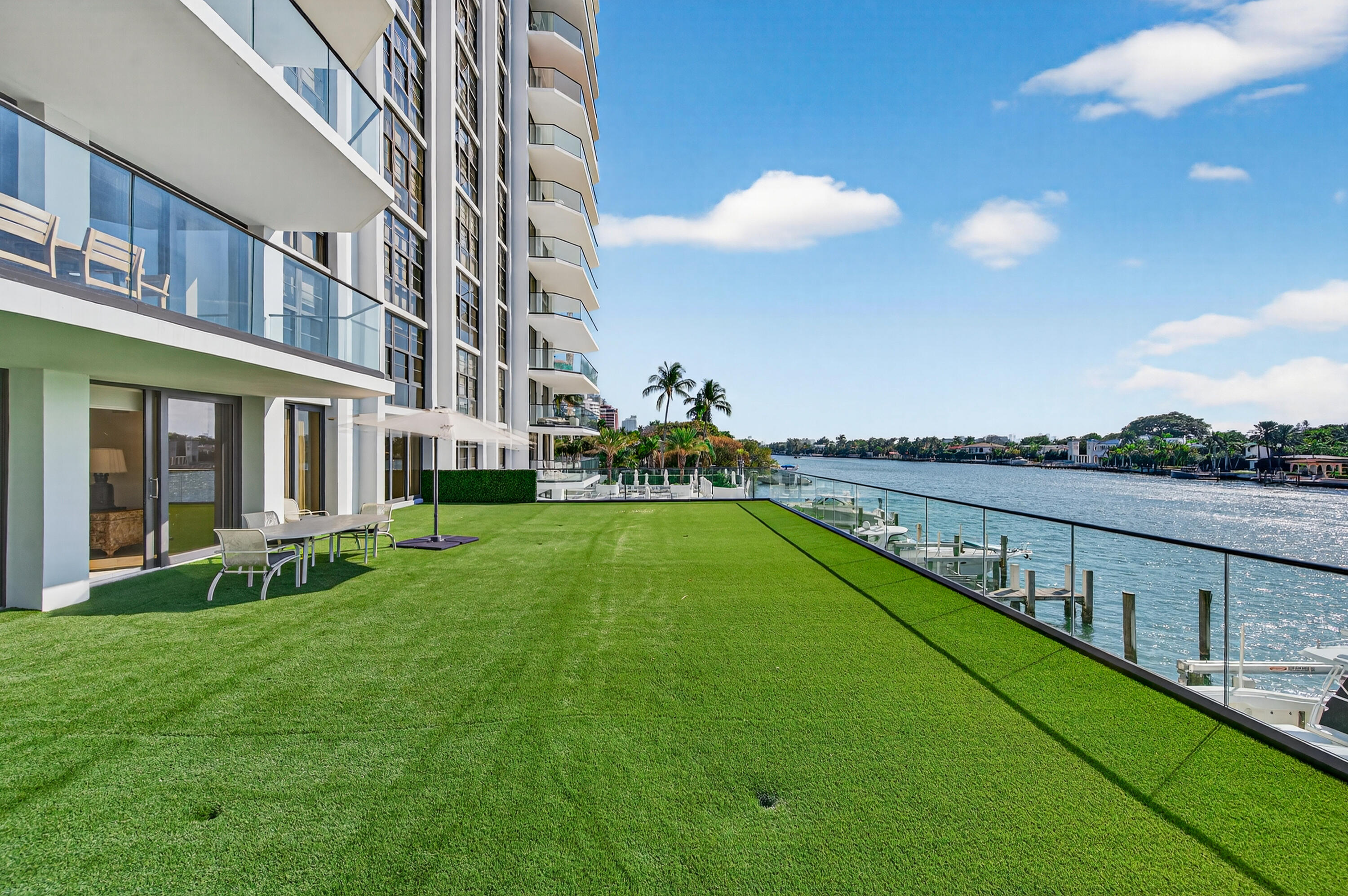 TOWERHOUSE CONDO - Residential