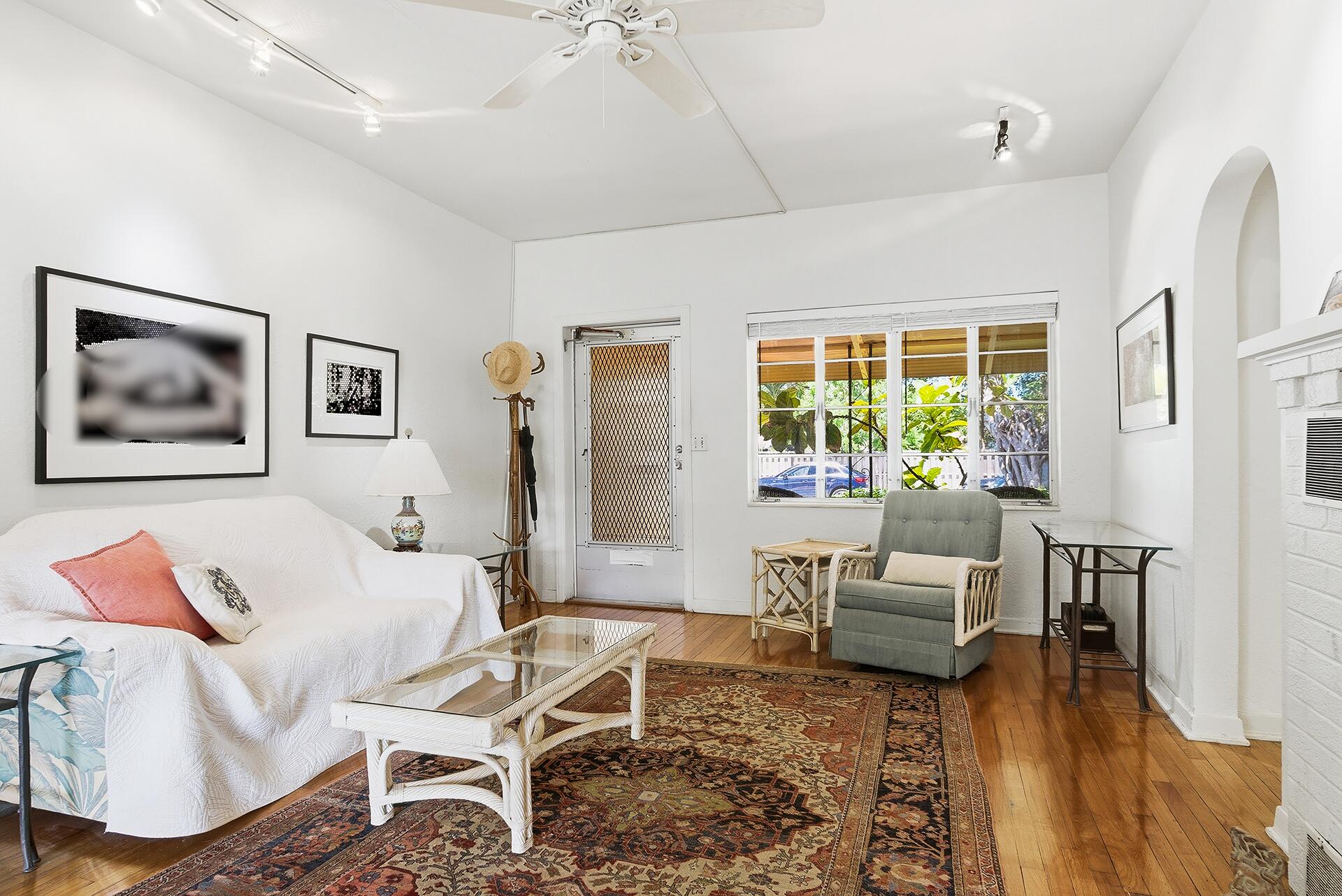 LAKE WORTH TOWN OF - Residential