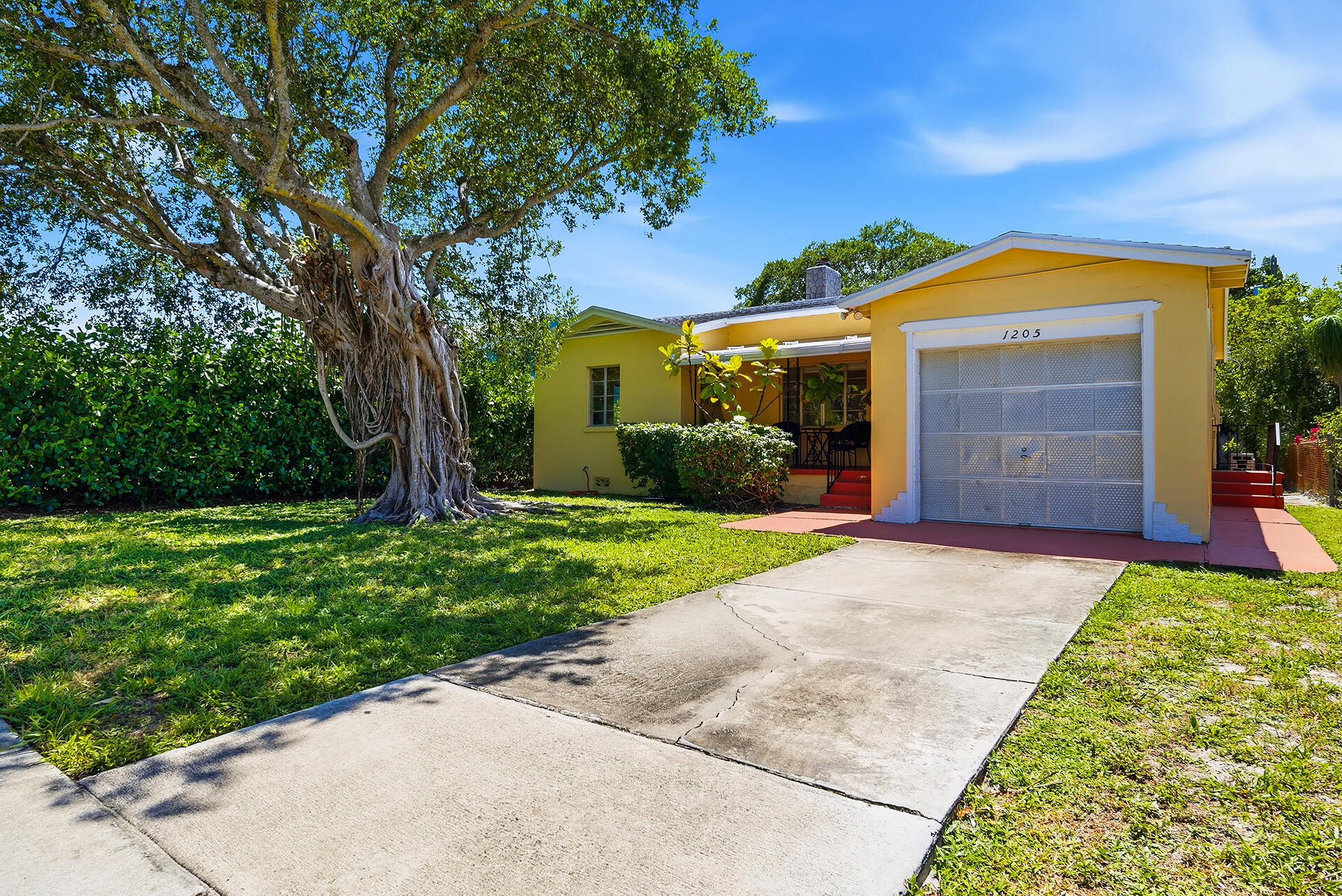 LAKE WORTH TOWN OF - Residential