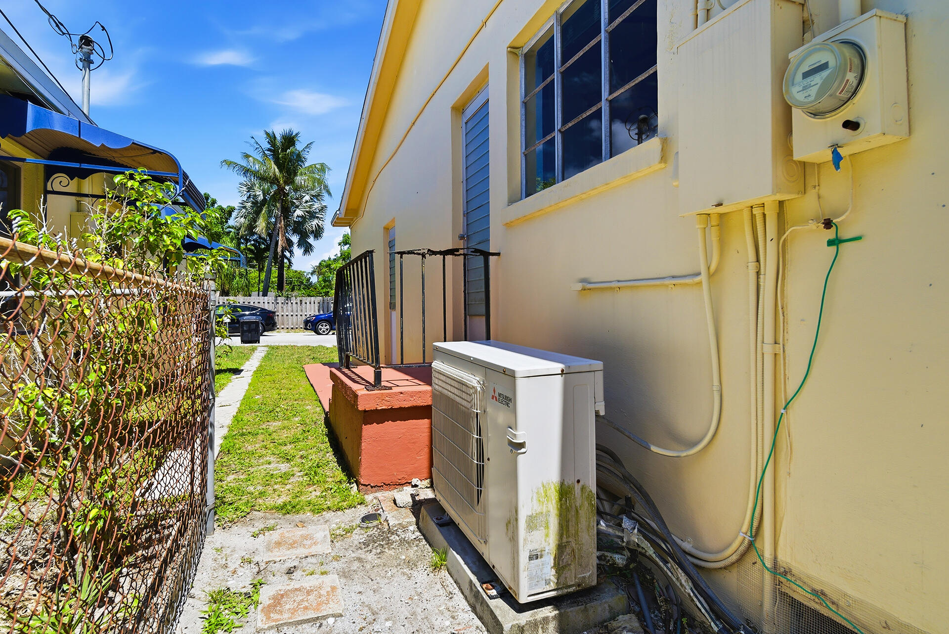 LAKE WORTH TOWN OF - Residential