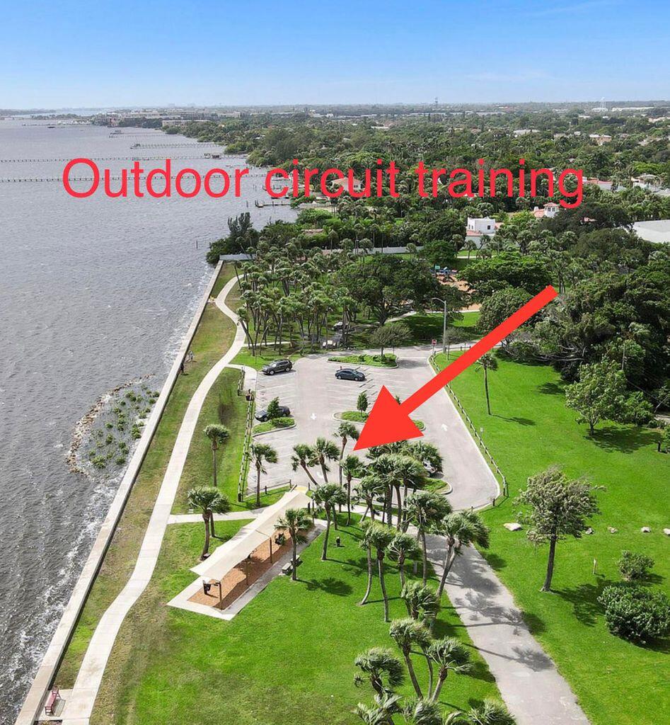 LAKE WORTH TOWN OF - Residential