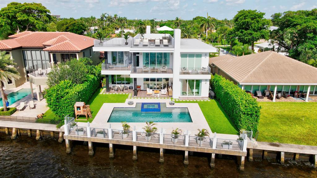 CYPRESS POINT - Residential