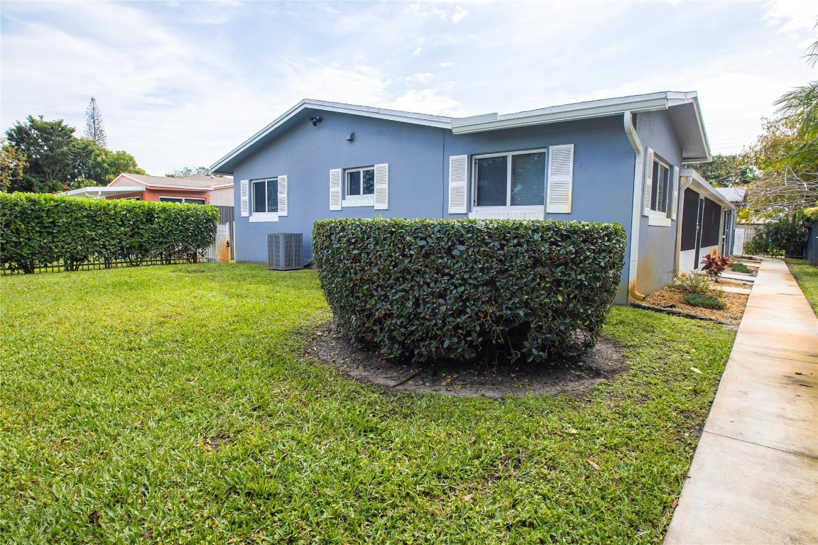 Hollywood Park 4-19 B - Residential Income