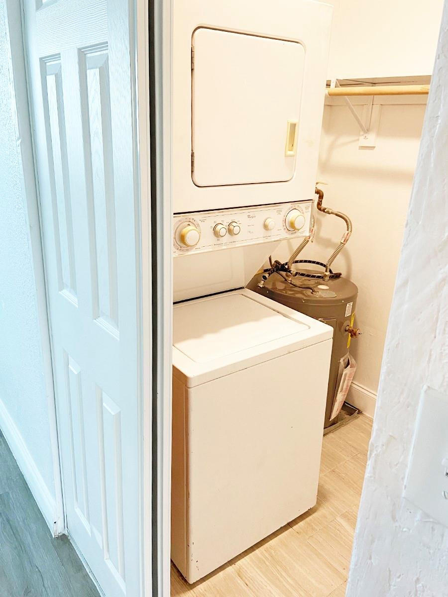 CYPRESS PLAZA ANNEX - Residential Lease