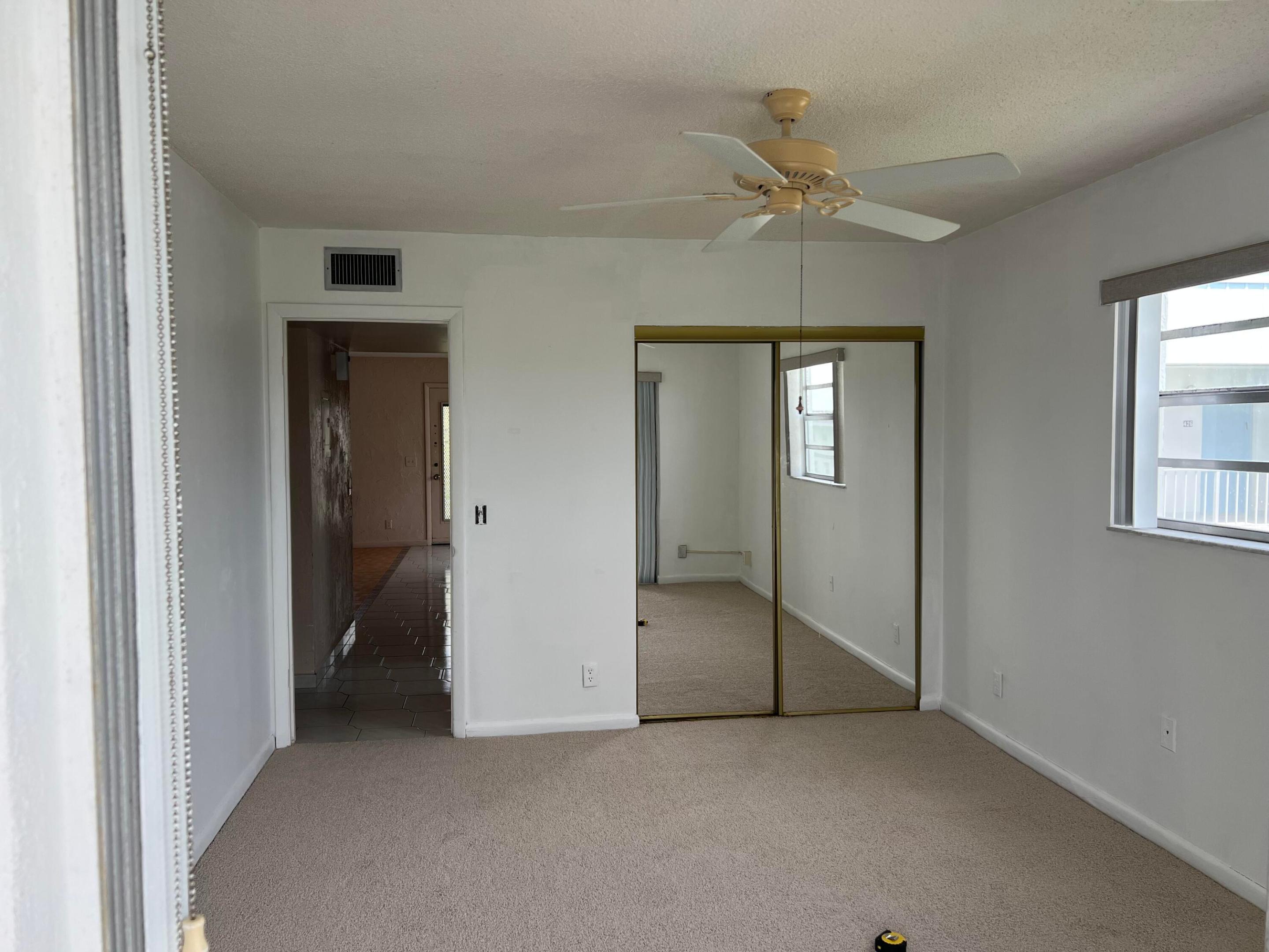 KINGS POINT SAXONY CONDOS - Residential
