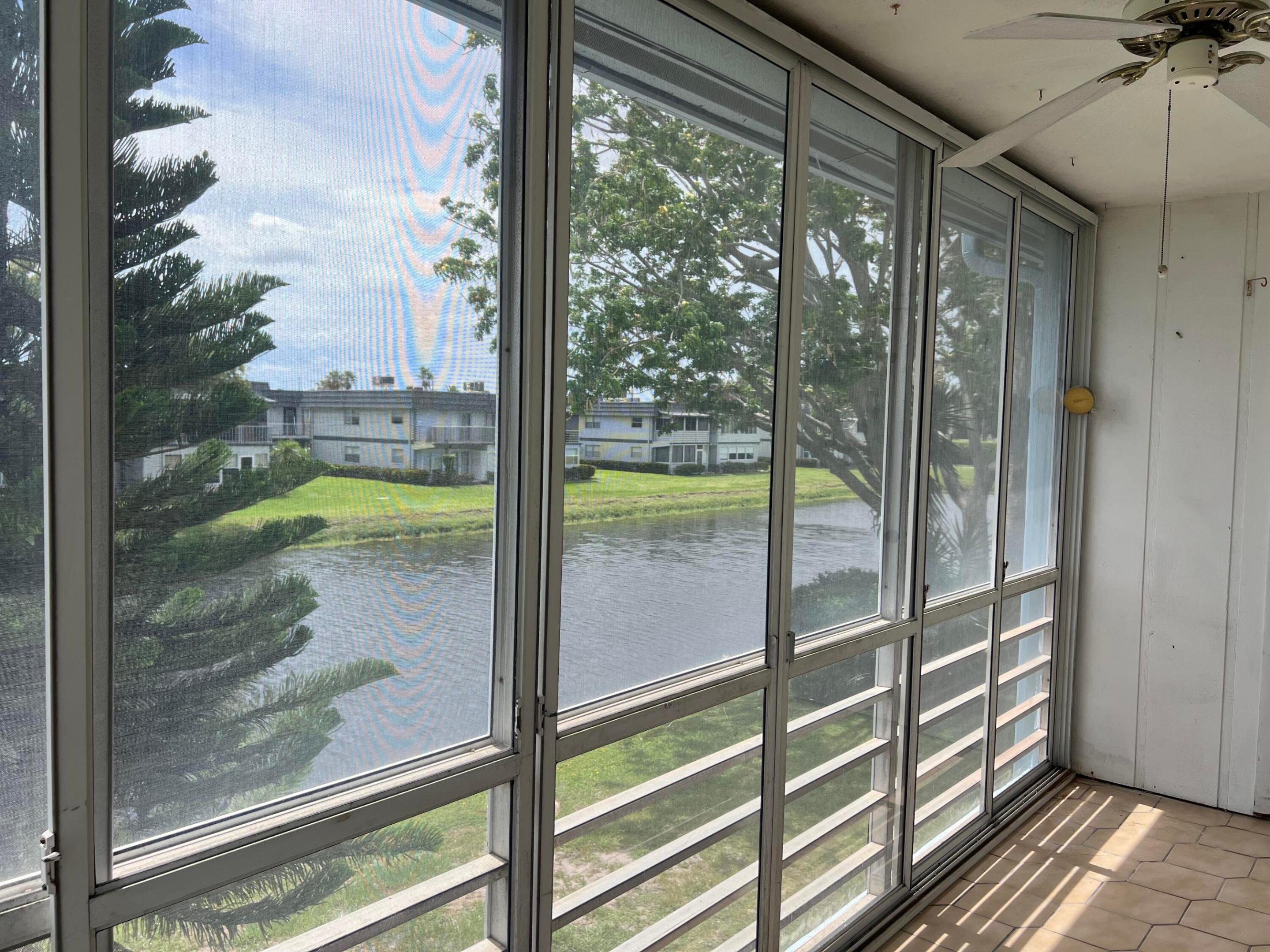 KINGS POINT SAXONY CONDOS - Residential