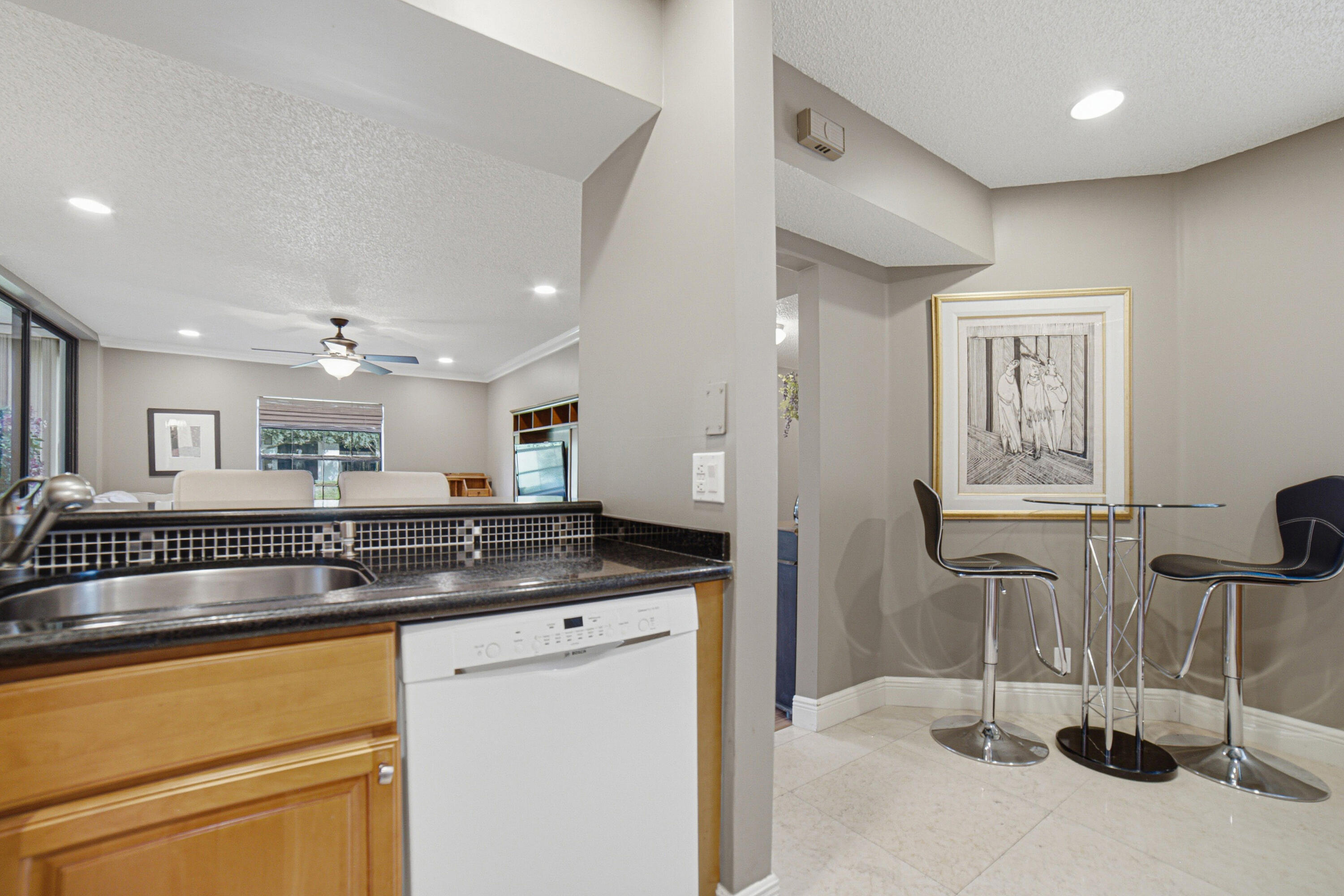 ALEXANDRA VILLAGE CONDO - Residential