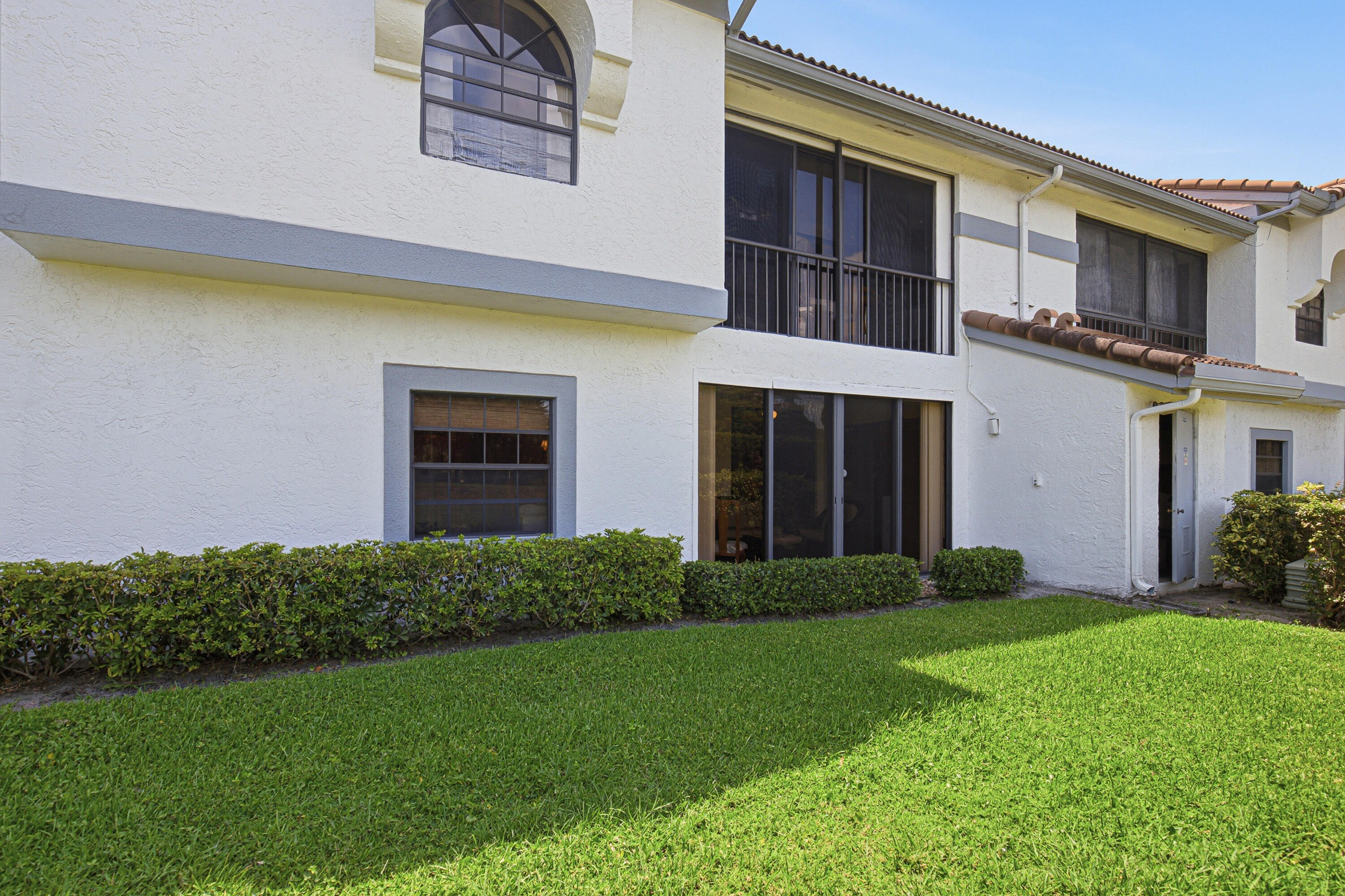 ALEXANDRA VILLAGE CONDO - Residential