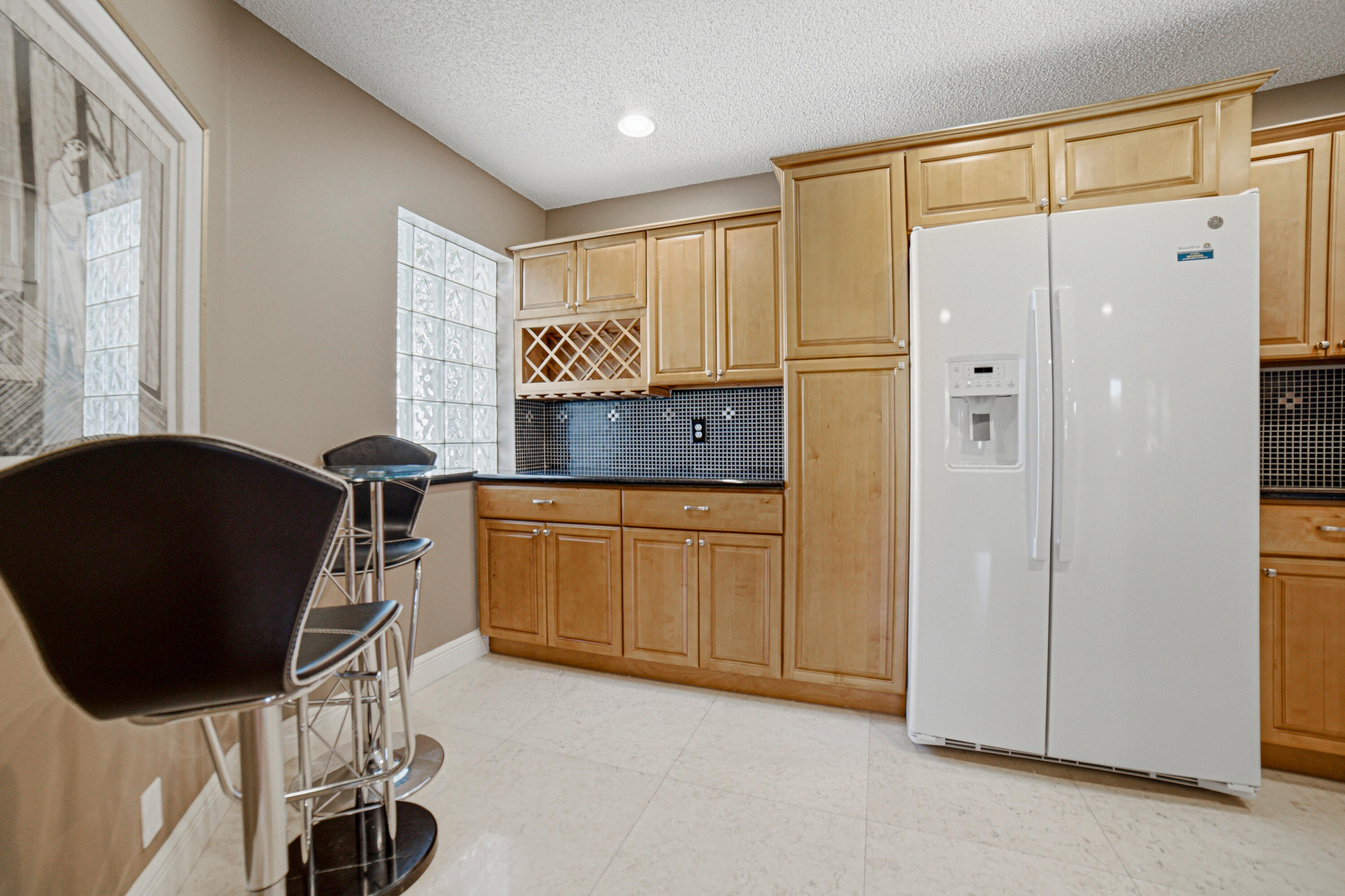 ALEXANDRA VILLAGE CONDO - Residential