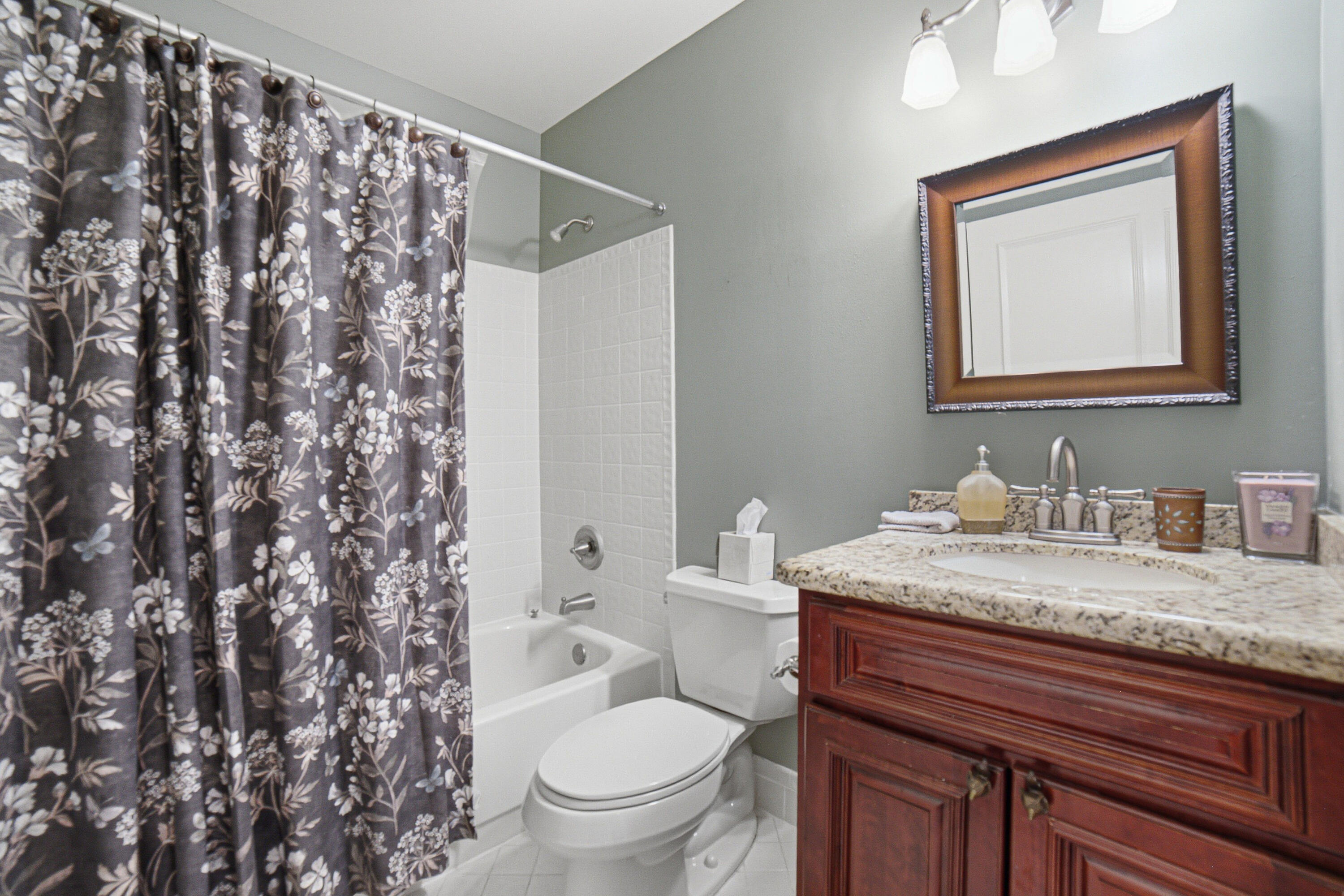 ALEXANDRA VILLAGE CONDO - Residential