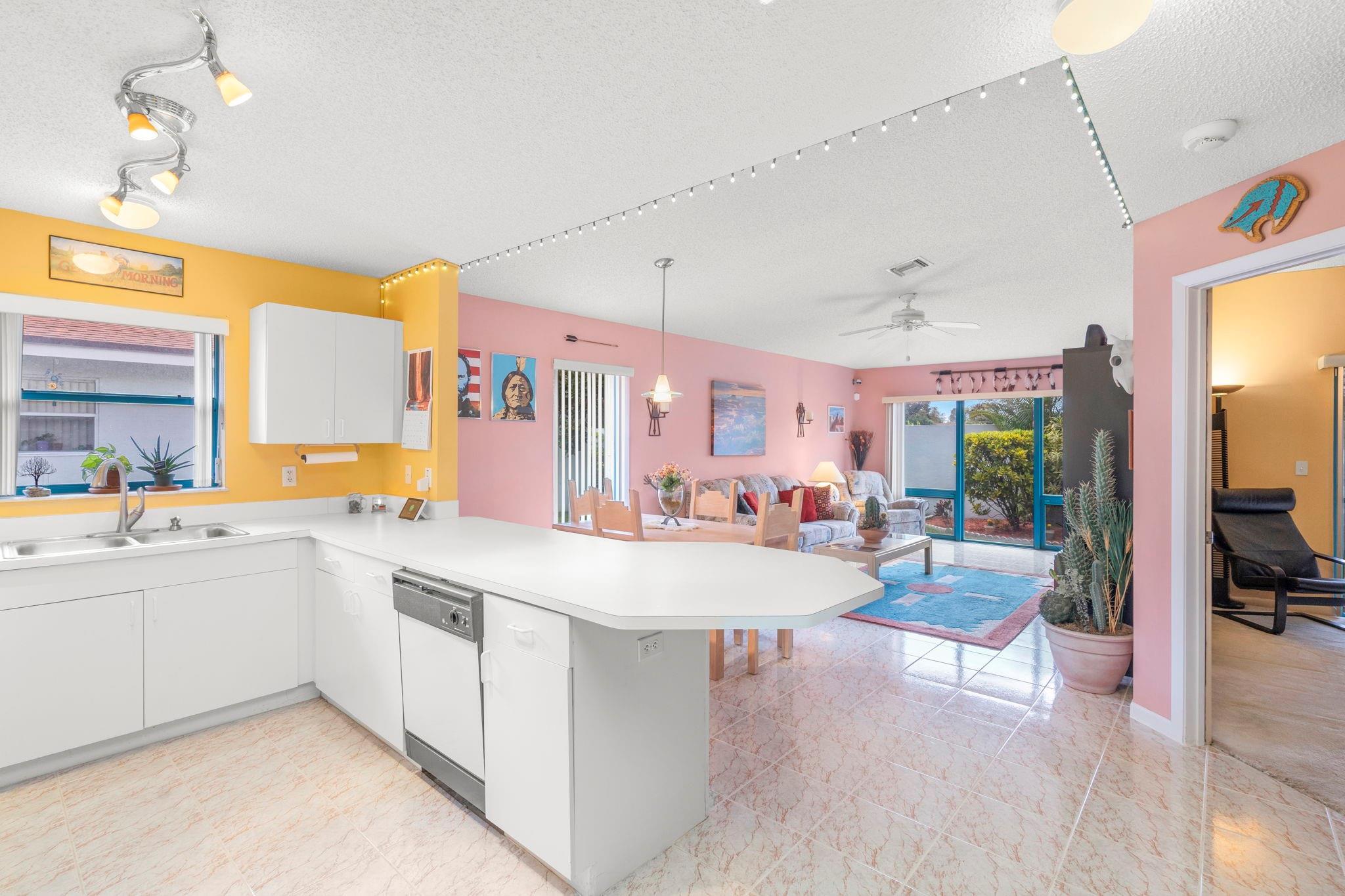 Coral Palms - Residential