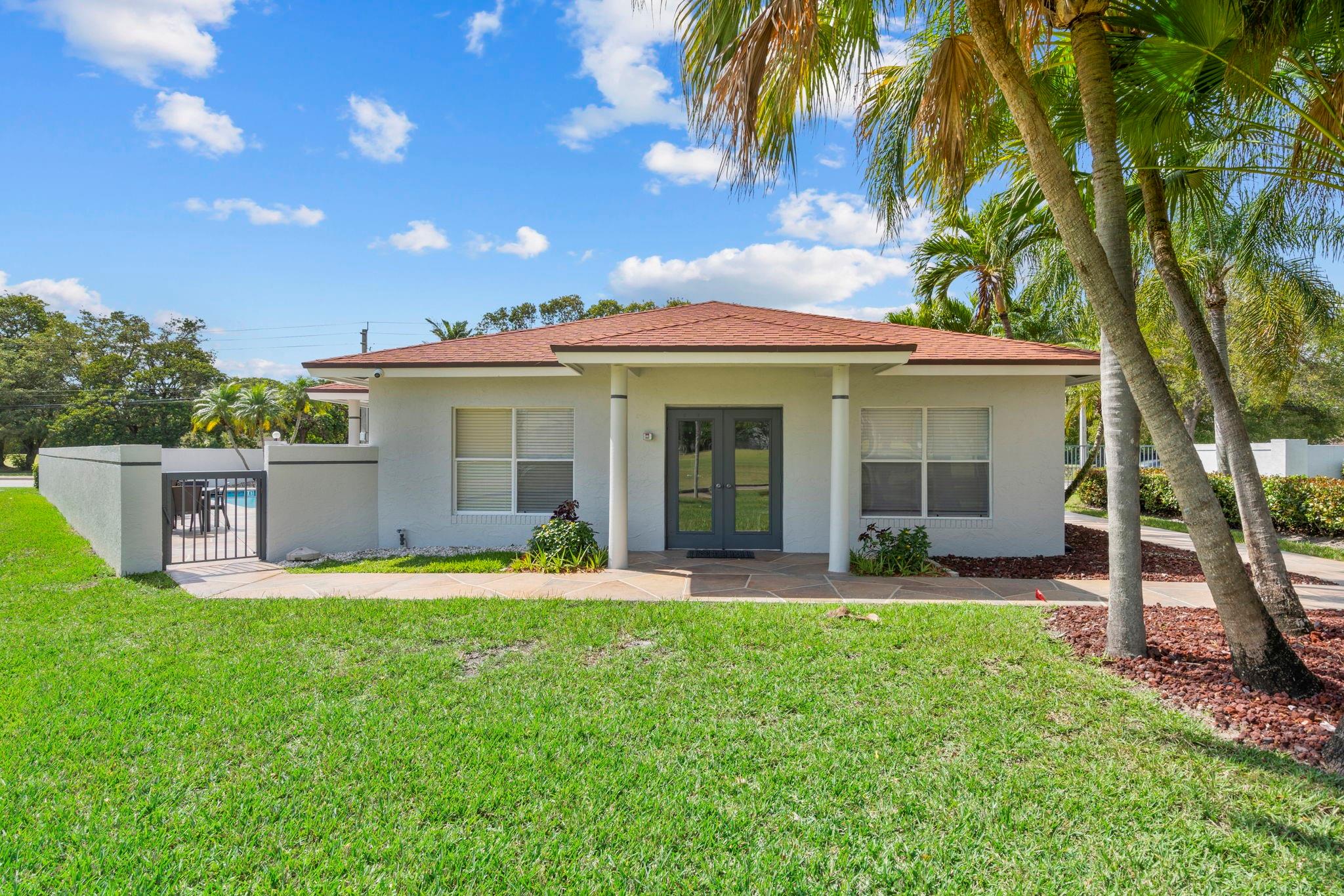 Coral Palms - Residential