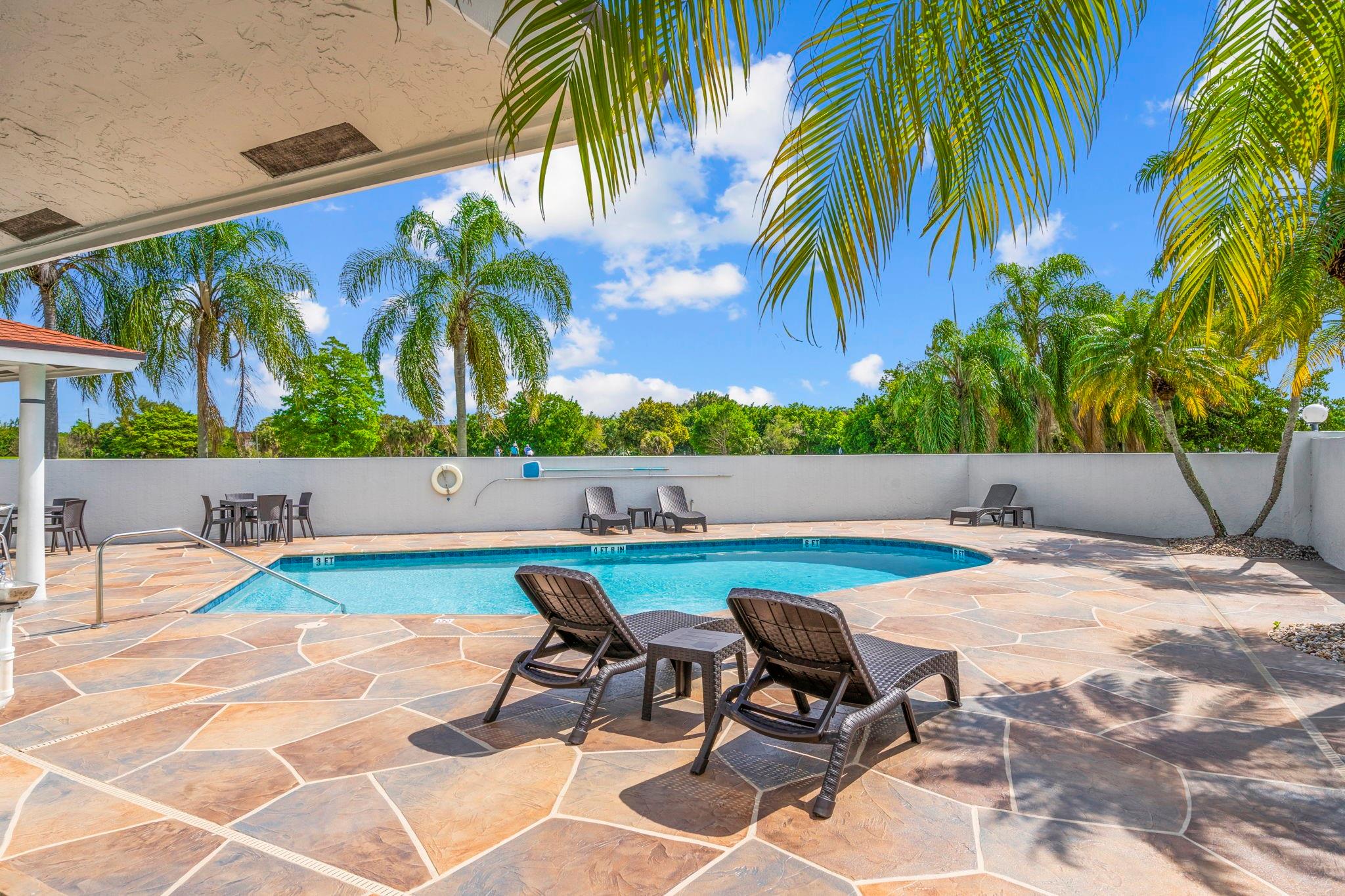 Coral Palms - Residential
