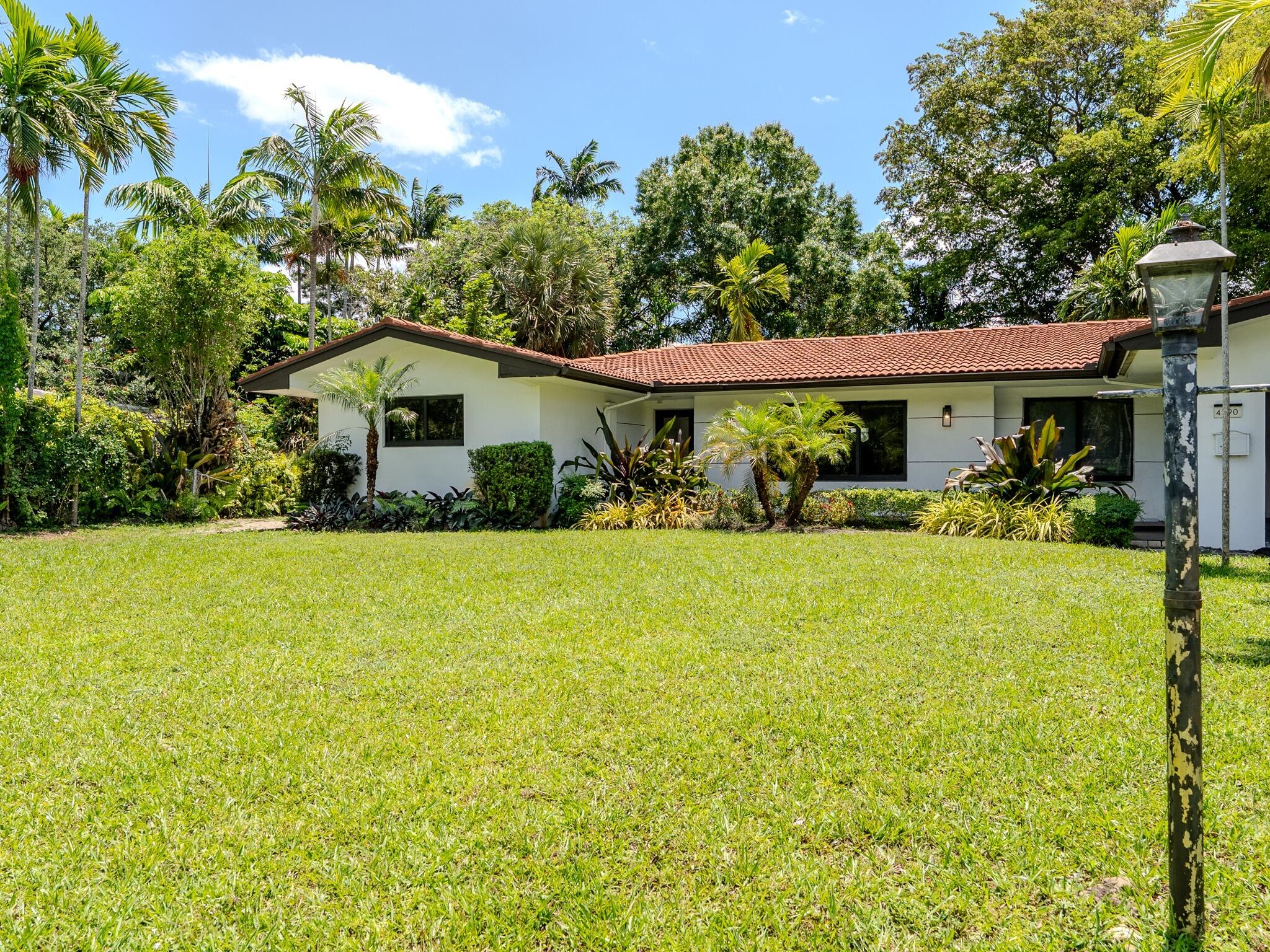 Country Club Estates - Residential