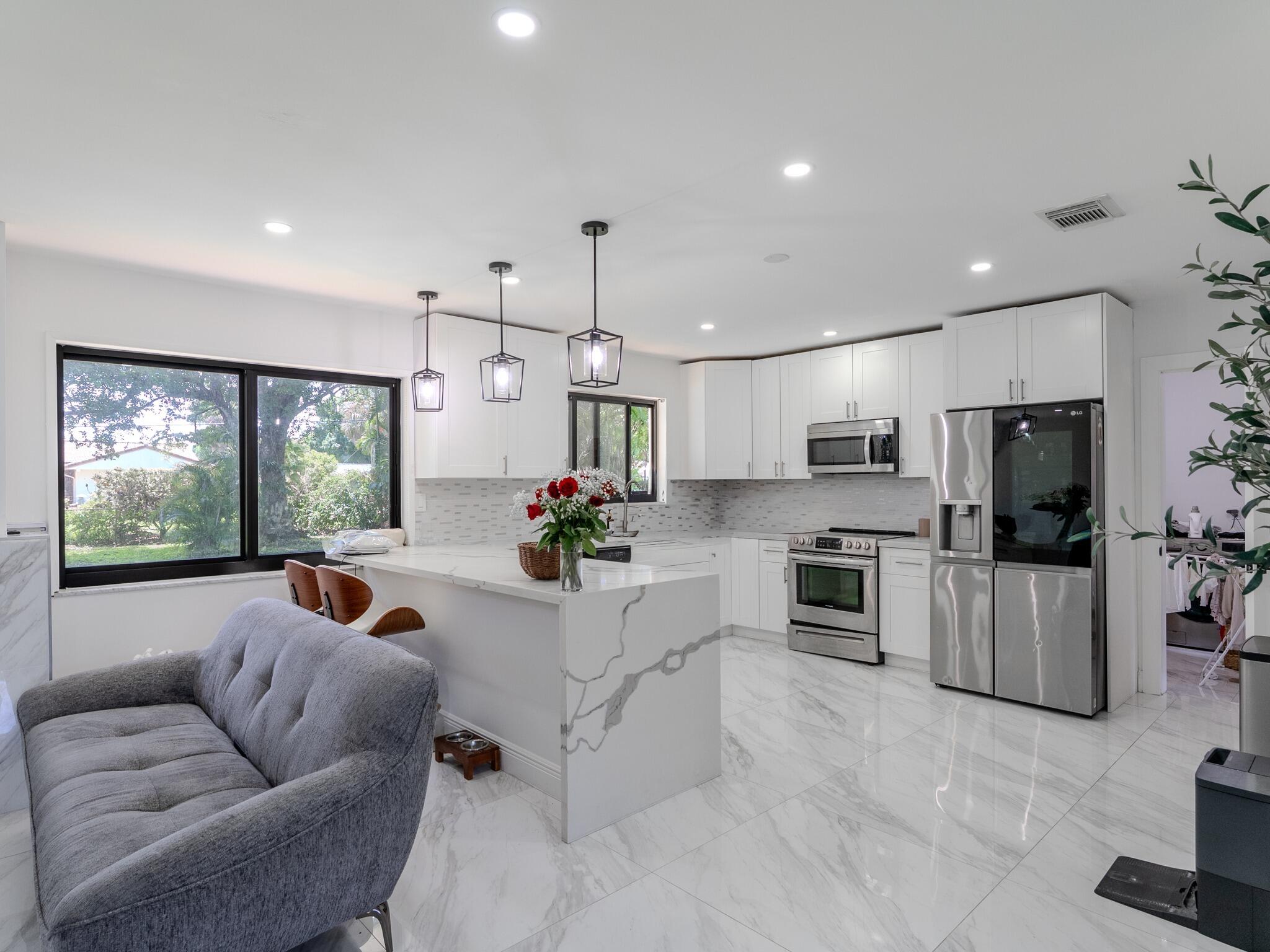 Country Club Estates - Residential