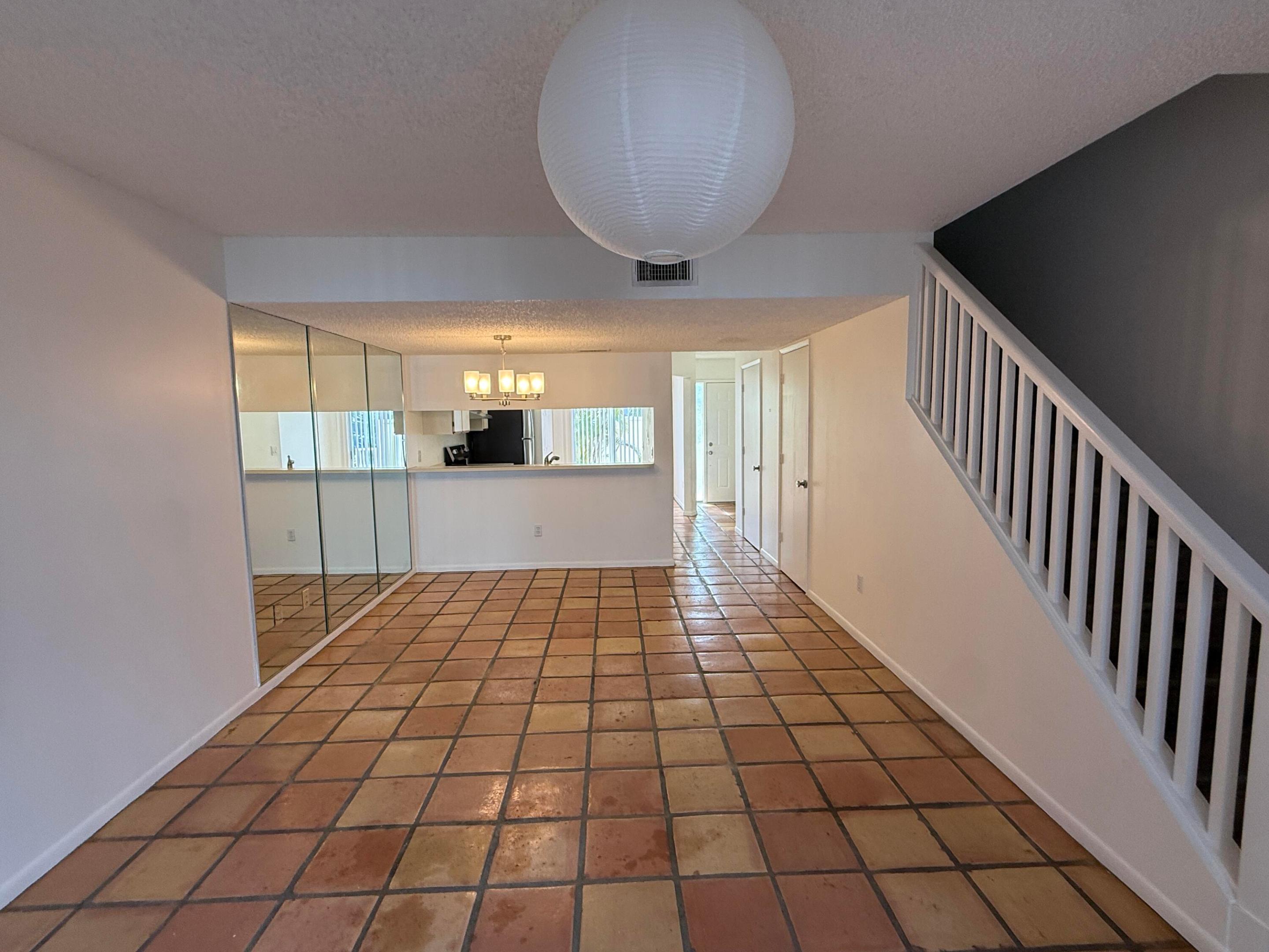 RIVERWALK 3 - Residential