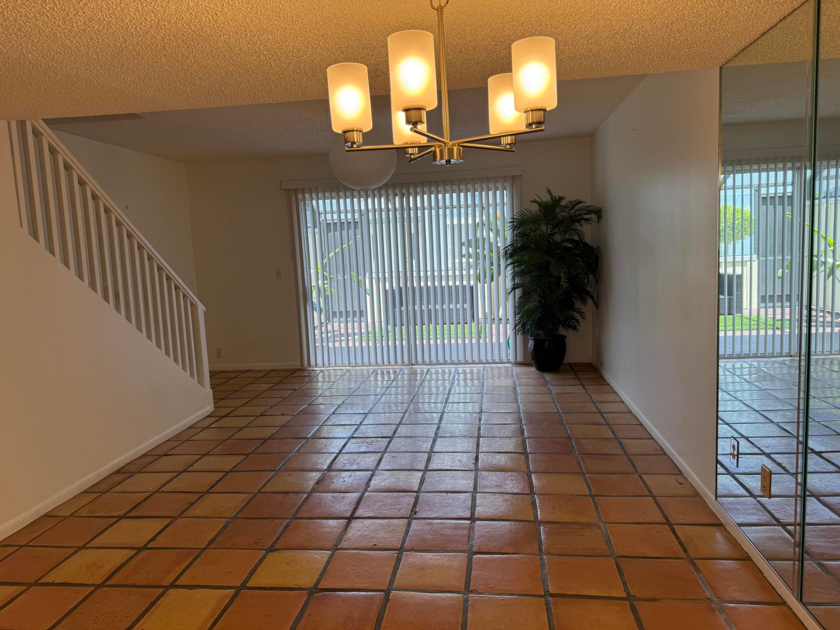 RIVERWALK 3 - Residential