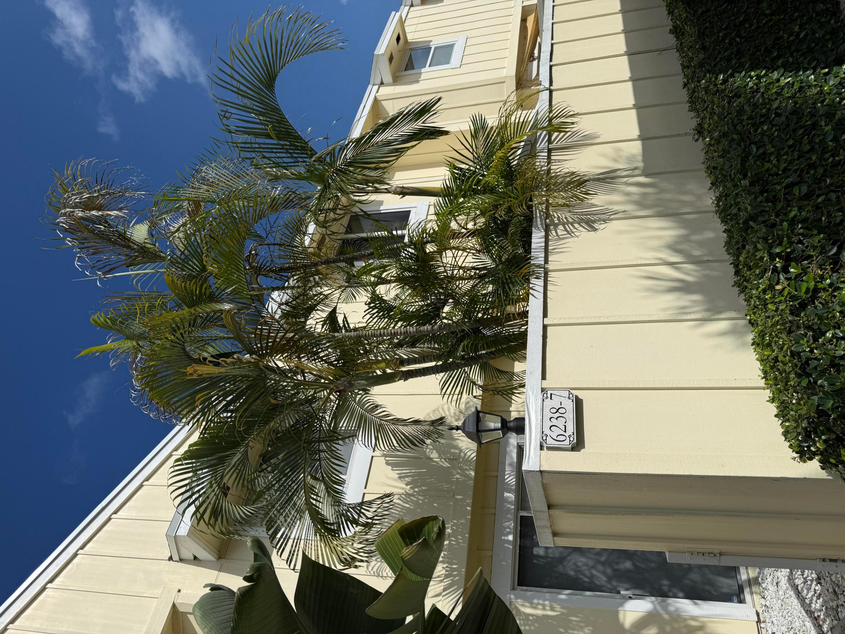 RIVERWALK 3 - Residential