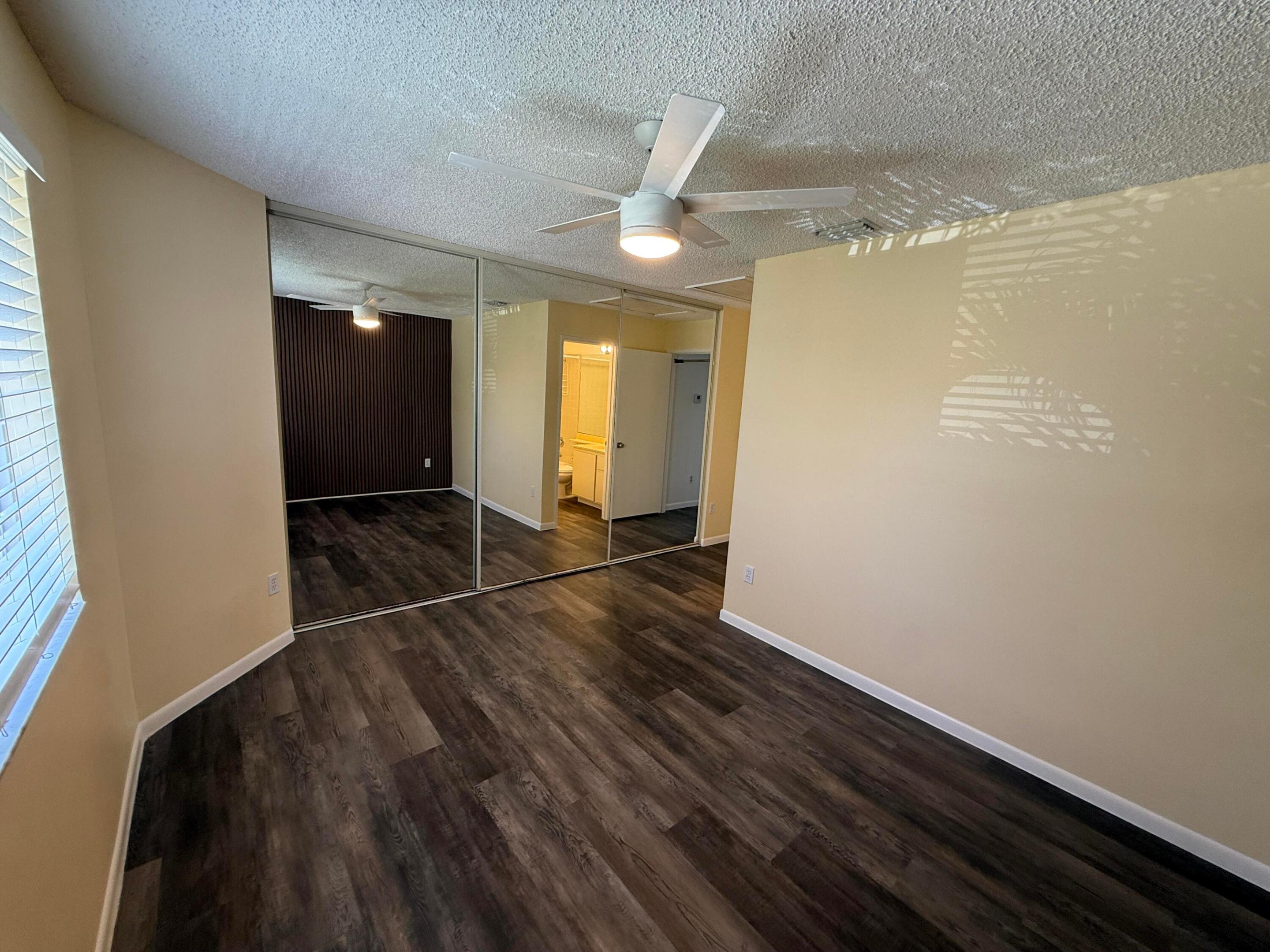 RIVERWALK 3 - Residential