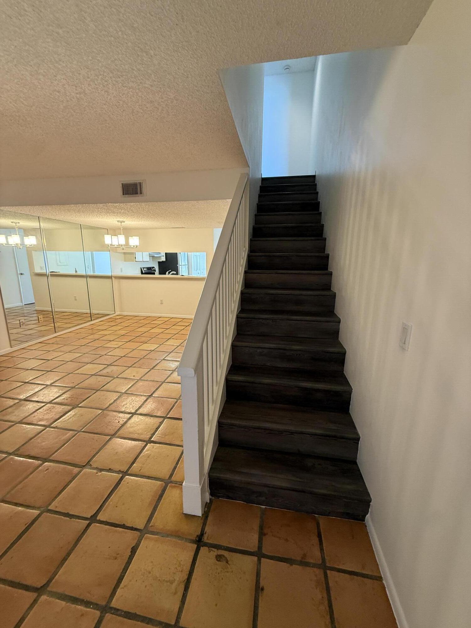 RIVERWALK 3 - Residential