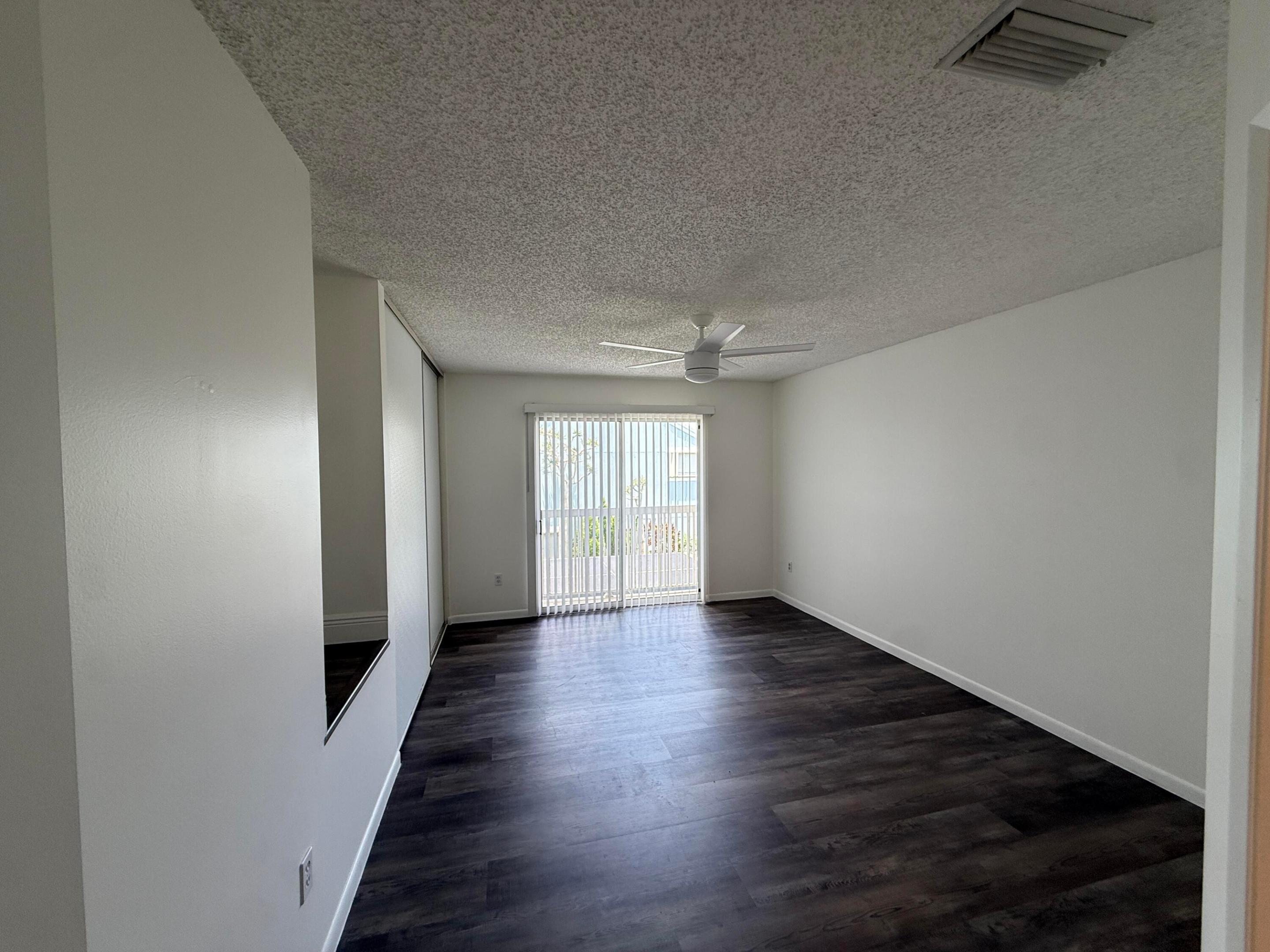 RIVERWALK 3 - Residential