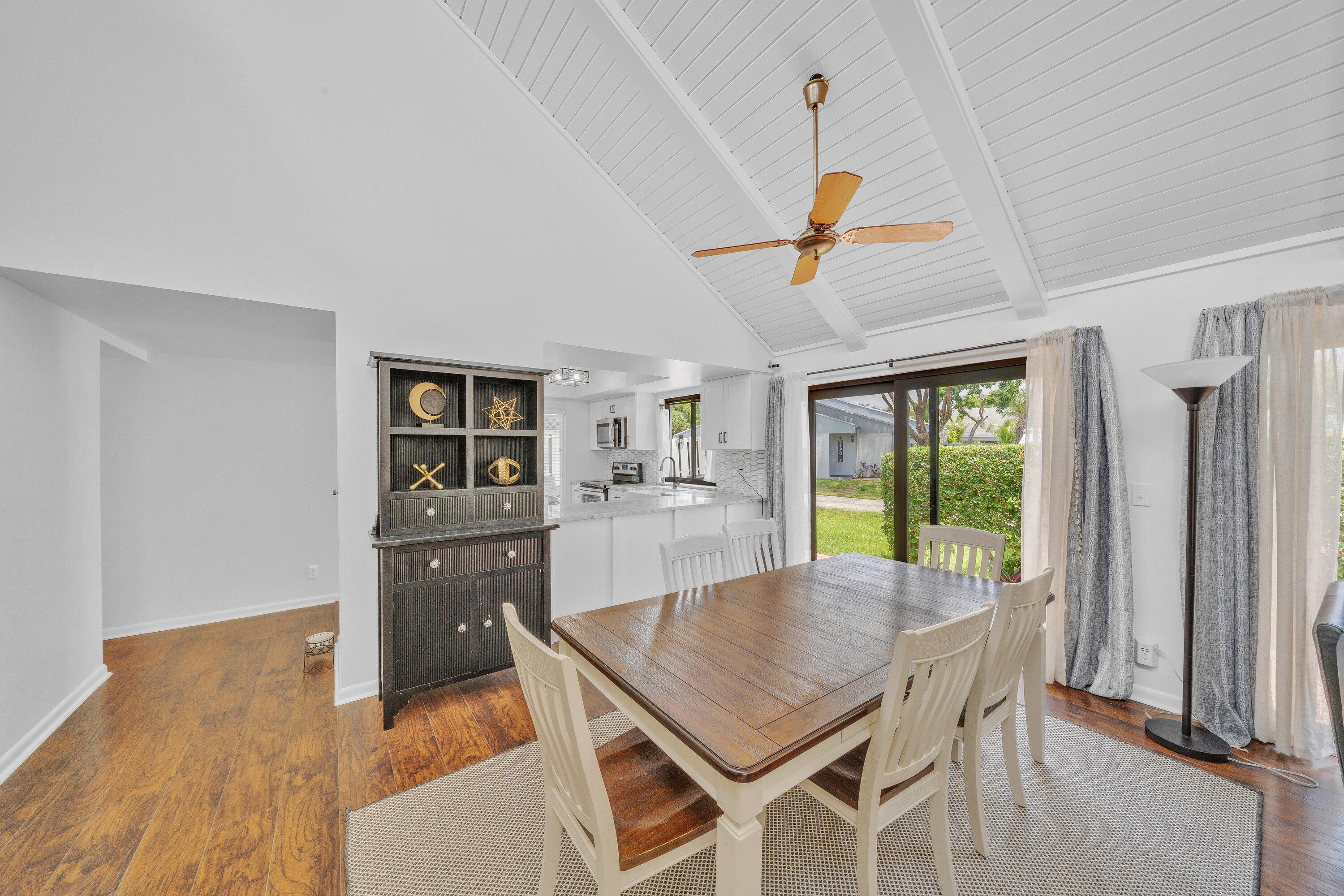 BOCA RATON HILLS SEC 2 - Residential