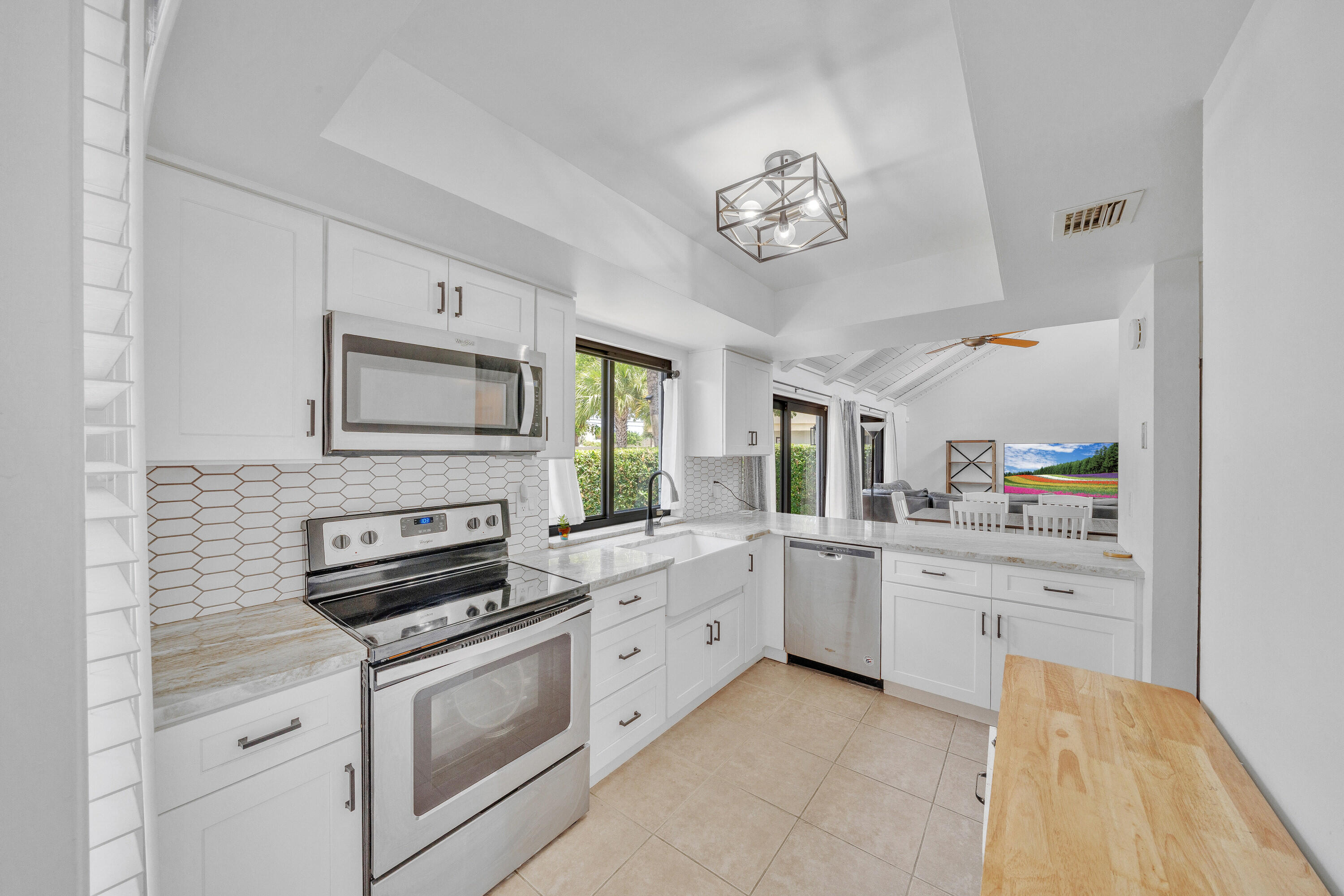 BOCA RATON HILLS SEC 2 - Residential