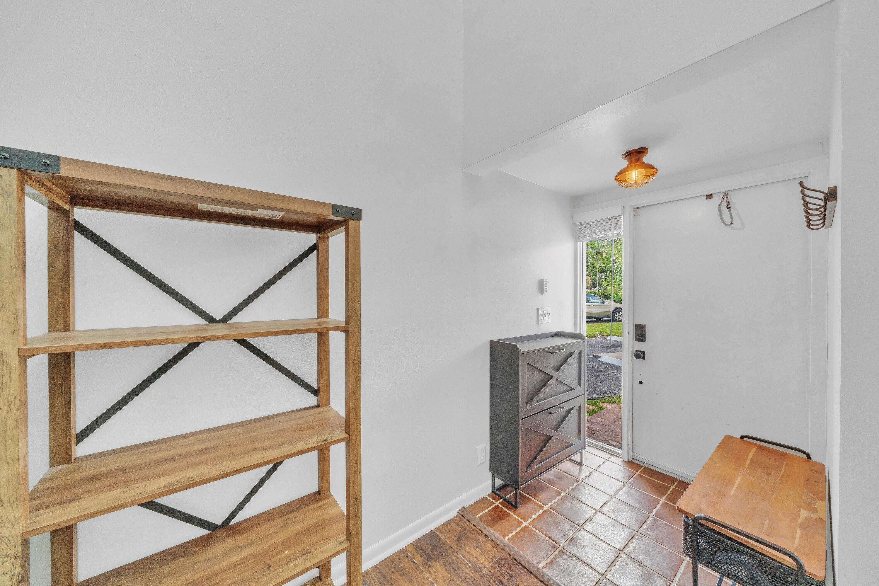 BOCA RATON HILLS SEC 2 - Residential