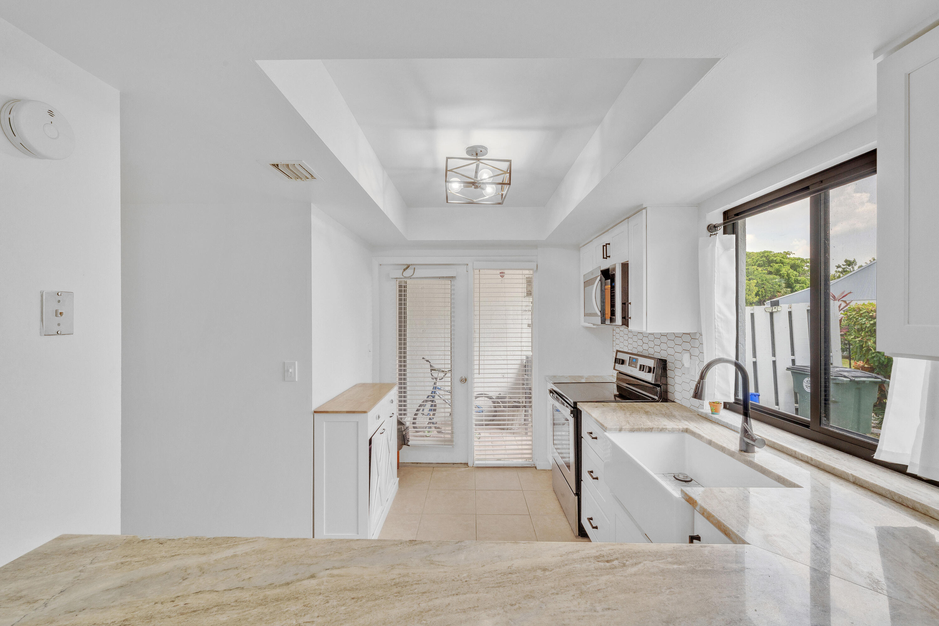 BOCA RATON HILLS SEC 2 - Residential